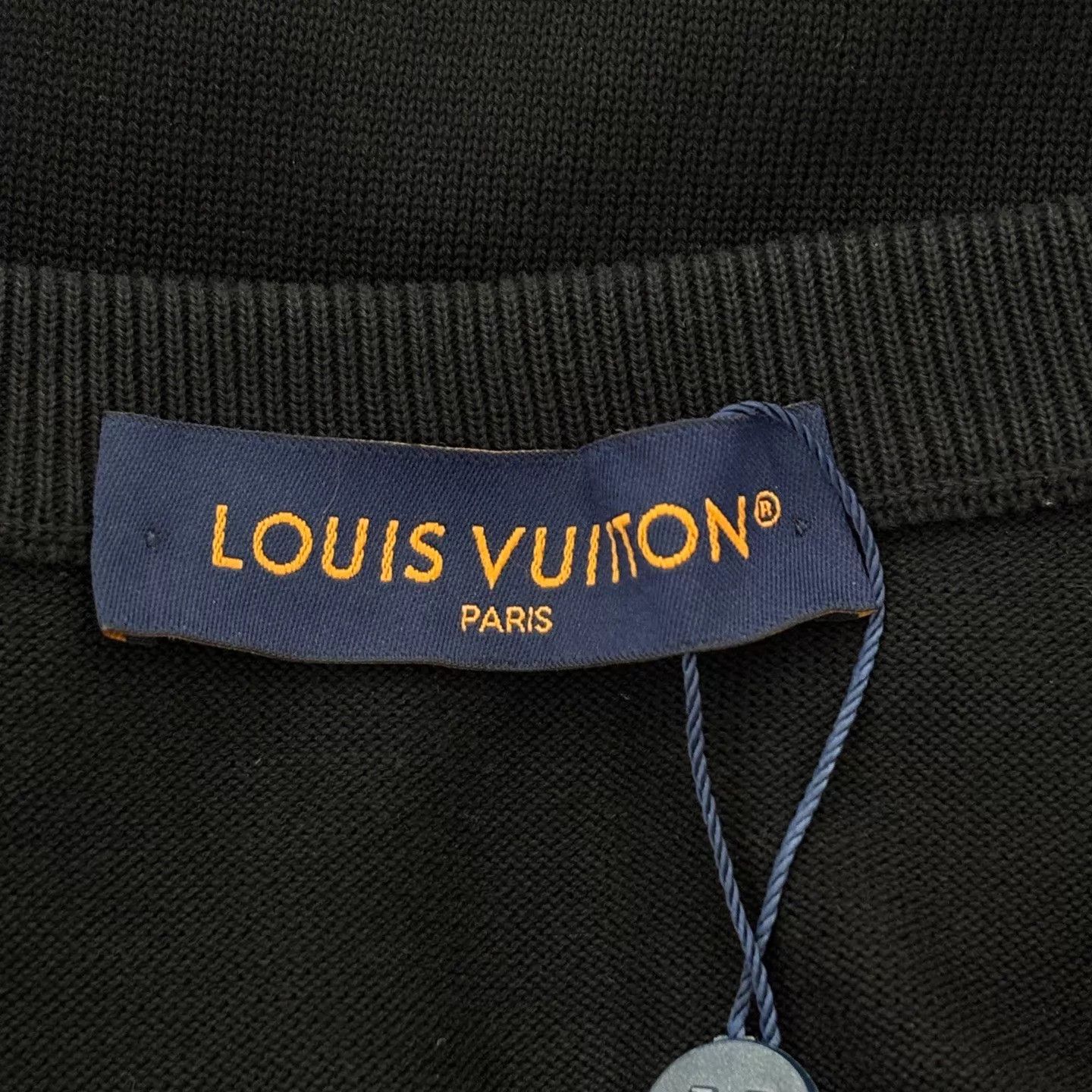 Louis Vuitton LV Knit Nylon Zip Neck Short Sleeve T-Shirt S Size US S / EU 44-46 / 1 - 3 Thumbnail