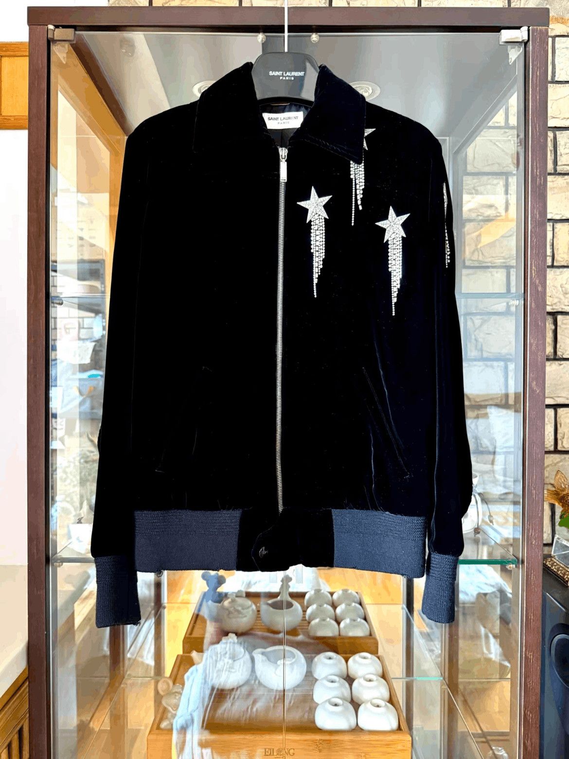 Saint Laurent Paris F38 Saint Laurent Paris 17AW Runway Velvet Crystal Jacket Size US S / EU 44-46 / 1 - 1 Thumbnail