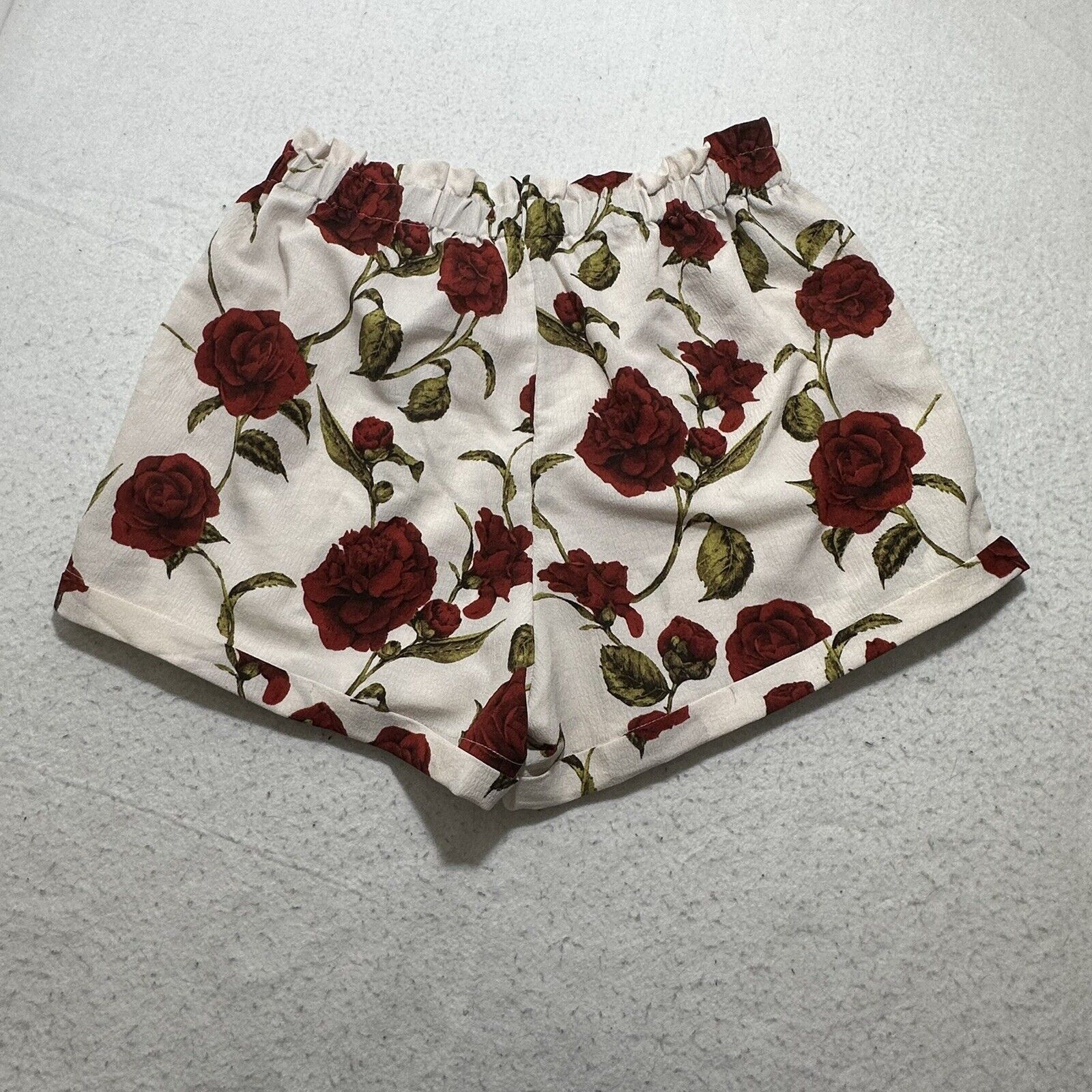 Shein Shein Curve 0XL Lightweight 3.5" Inseam Rose Floral Shorts Size 38" / US 16 / IT 52 - 6 Thumbnail