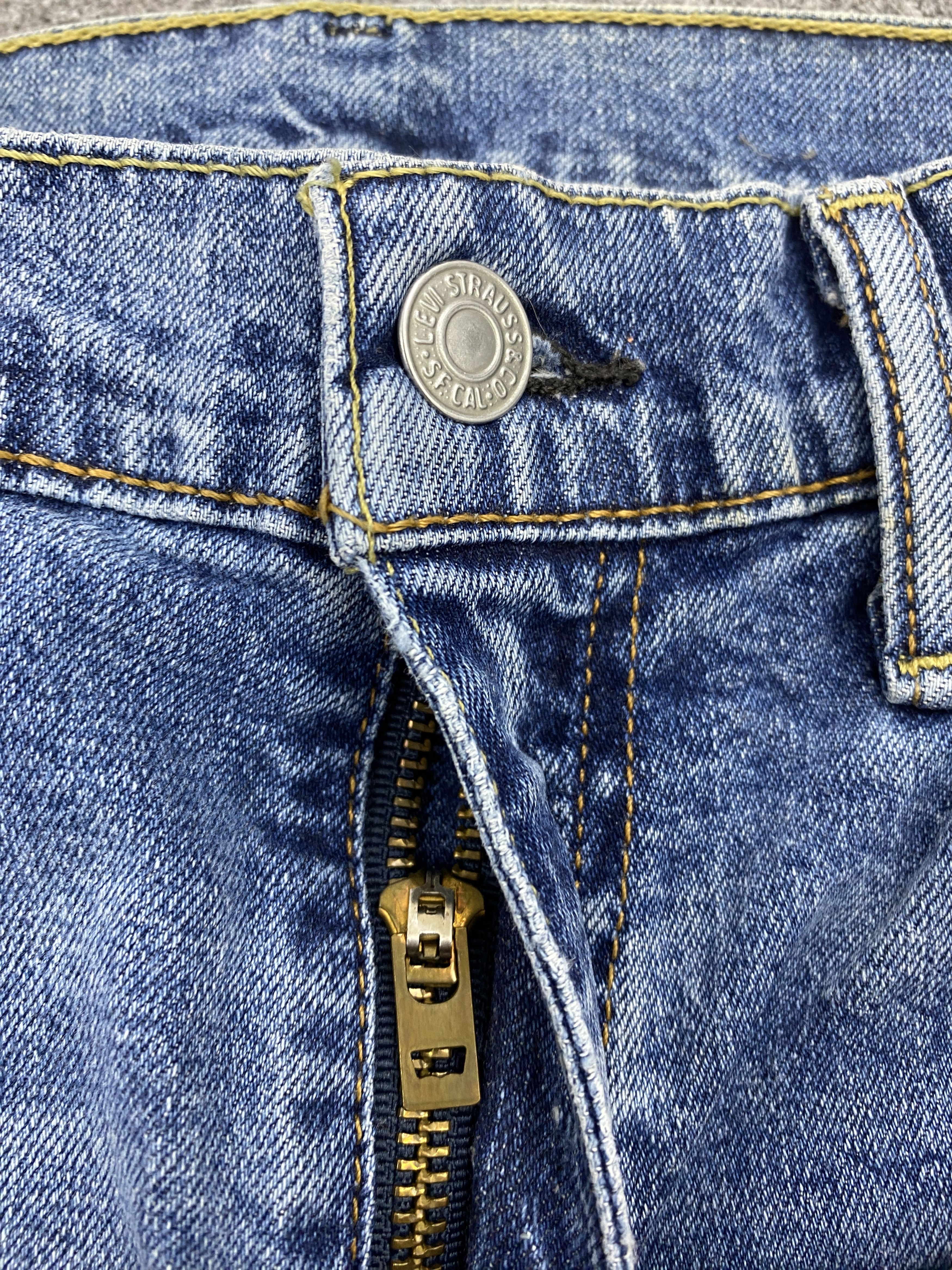 Levi's Vintage Distressed Levis 511 Faded Blue Jeans S0033 Size US 28 / EU 44 - 12 Thumbnail