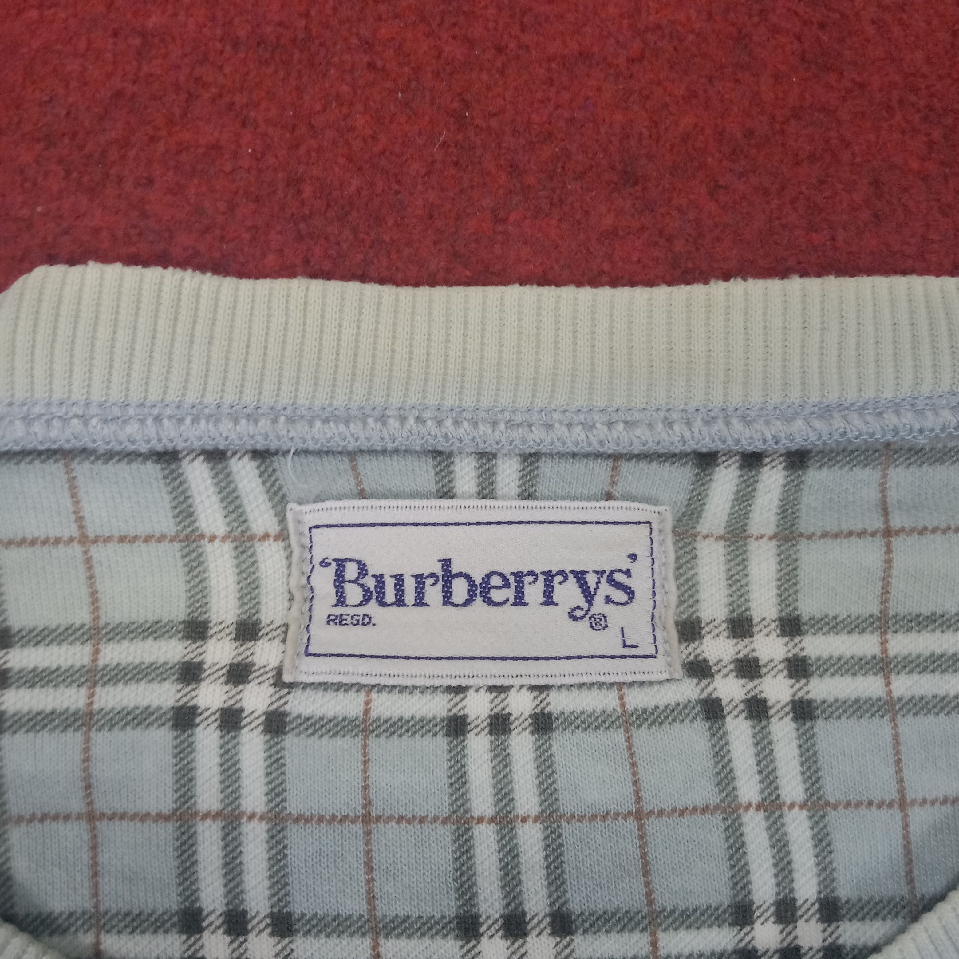Burberry × Vintage Burberrys Small Spell Out Design Sweatshirt Size US L / EU 52-54 / 3 - 7 Thumbnail