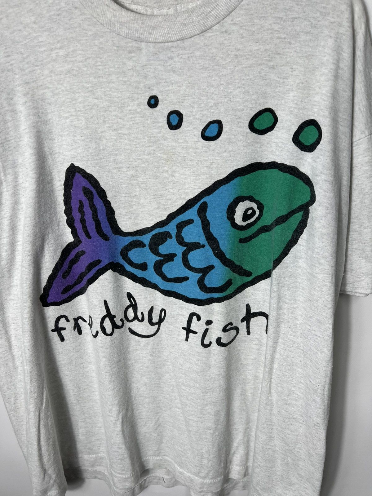 Vintage Vintage very rare 90s Freddy Fish & Luther Graphic T-shirt Size US XL / EU 56 / 4 - 2 Thumbnail