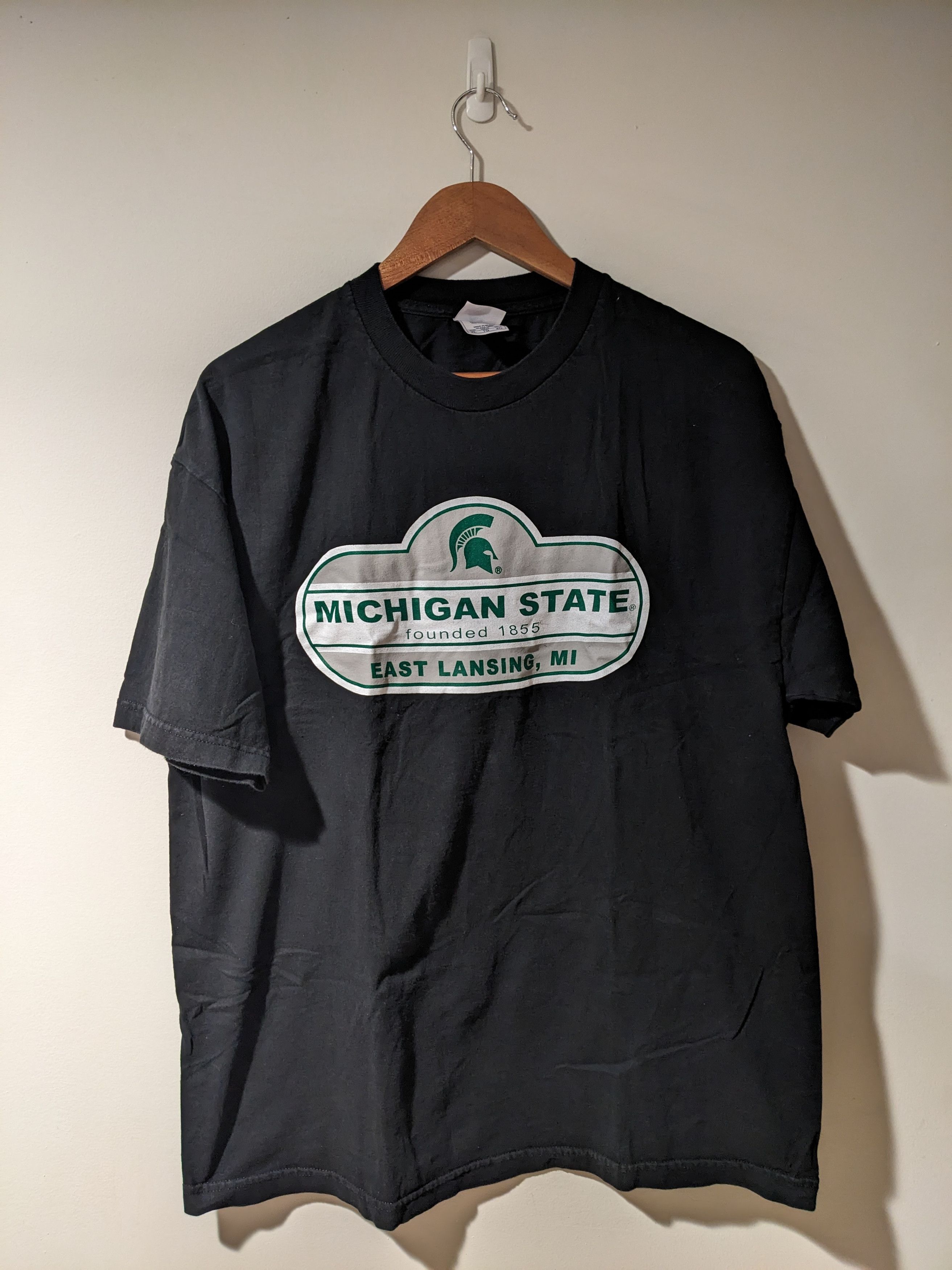 Vintage Vintage 90s Michigan State College Football East T-Shirt Size US XL / EU 56 / 4 - 1 Thumbnail