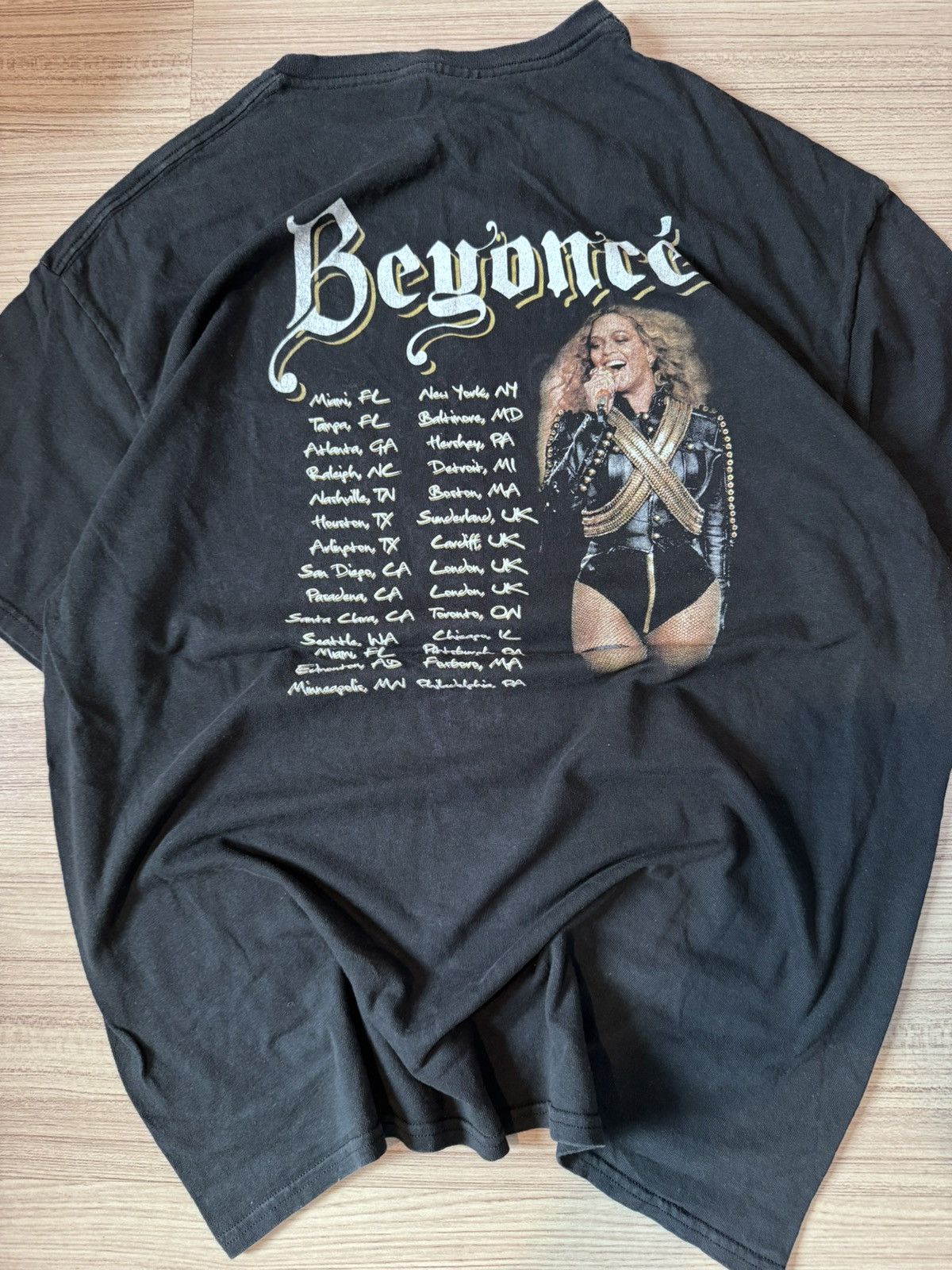 Band Tees Beyonce - The Formation tour t shirt 2016 Size US XL / EU 56 / 4 - 4 Thumbnail