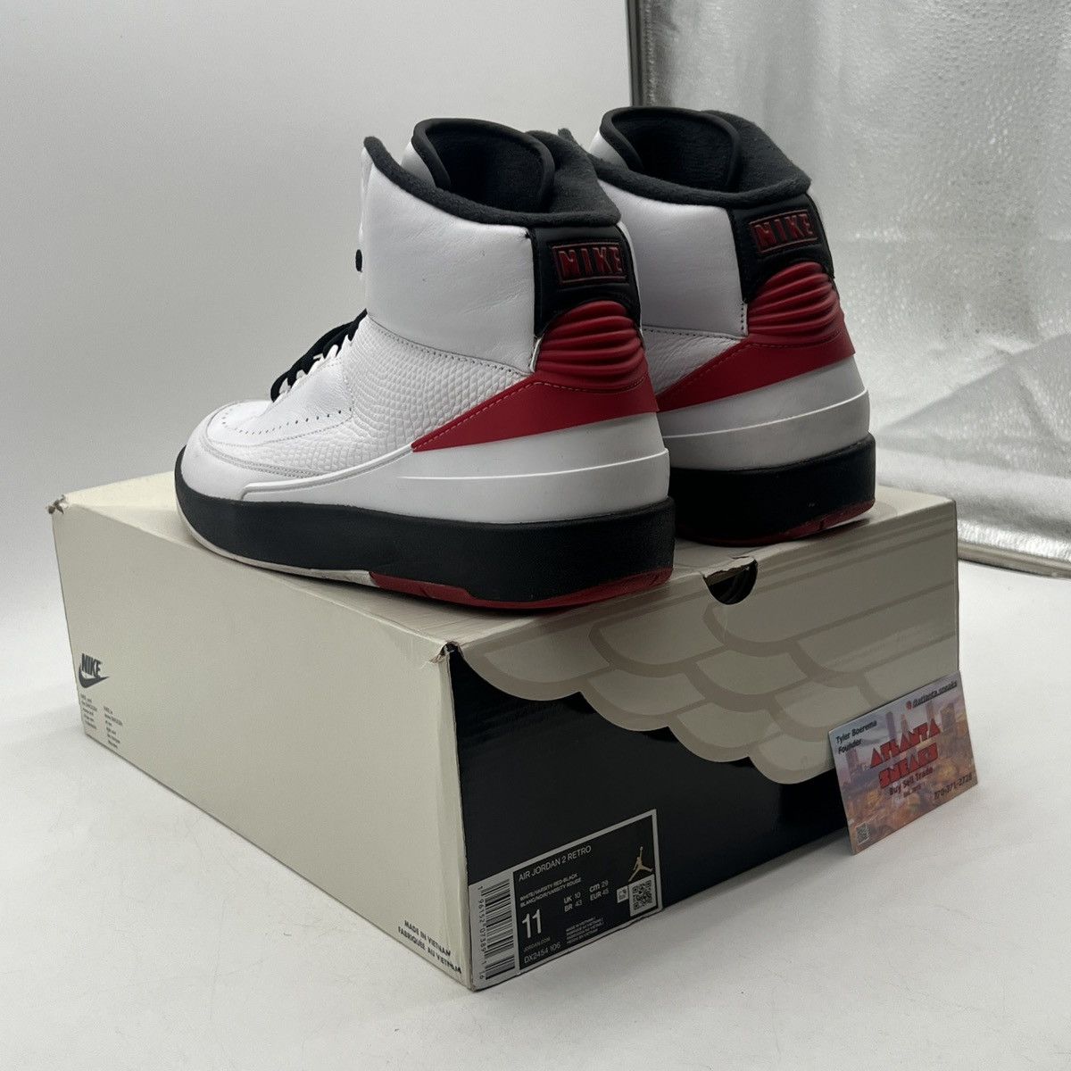Jordan Brand Air Jordan 2 Chicago Size US 11 / EU 44 - 4 Thumbnail