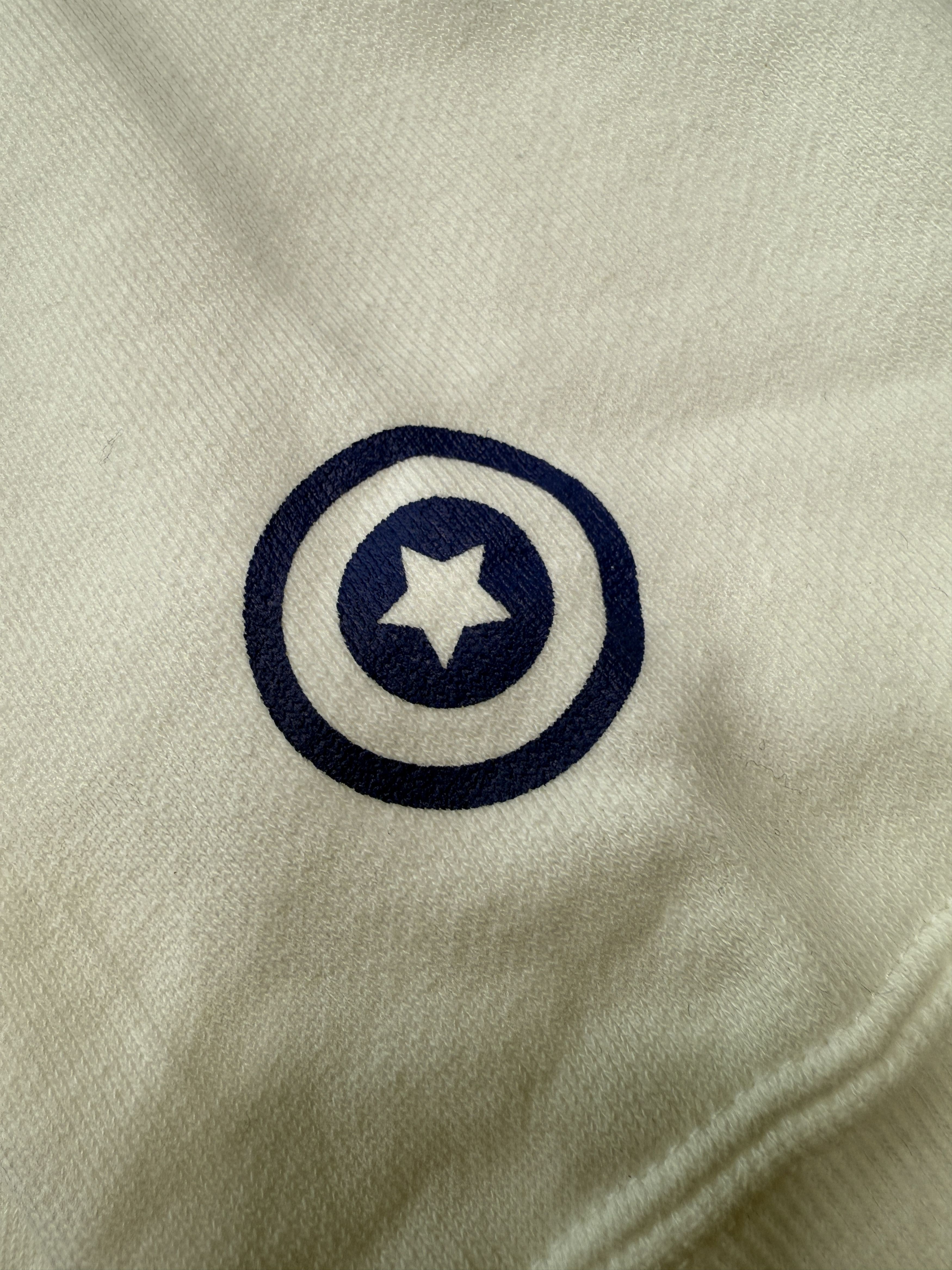 Bape BAPE STORE PARIS 5th ANNIV SHARK FULL ZIP HOODIE Size US XXL / EU 58 / 5 - 11 Thumbnail