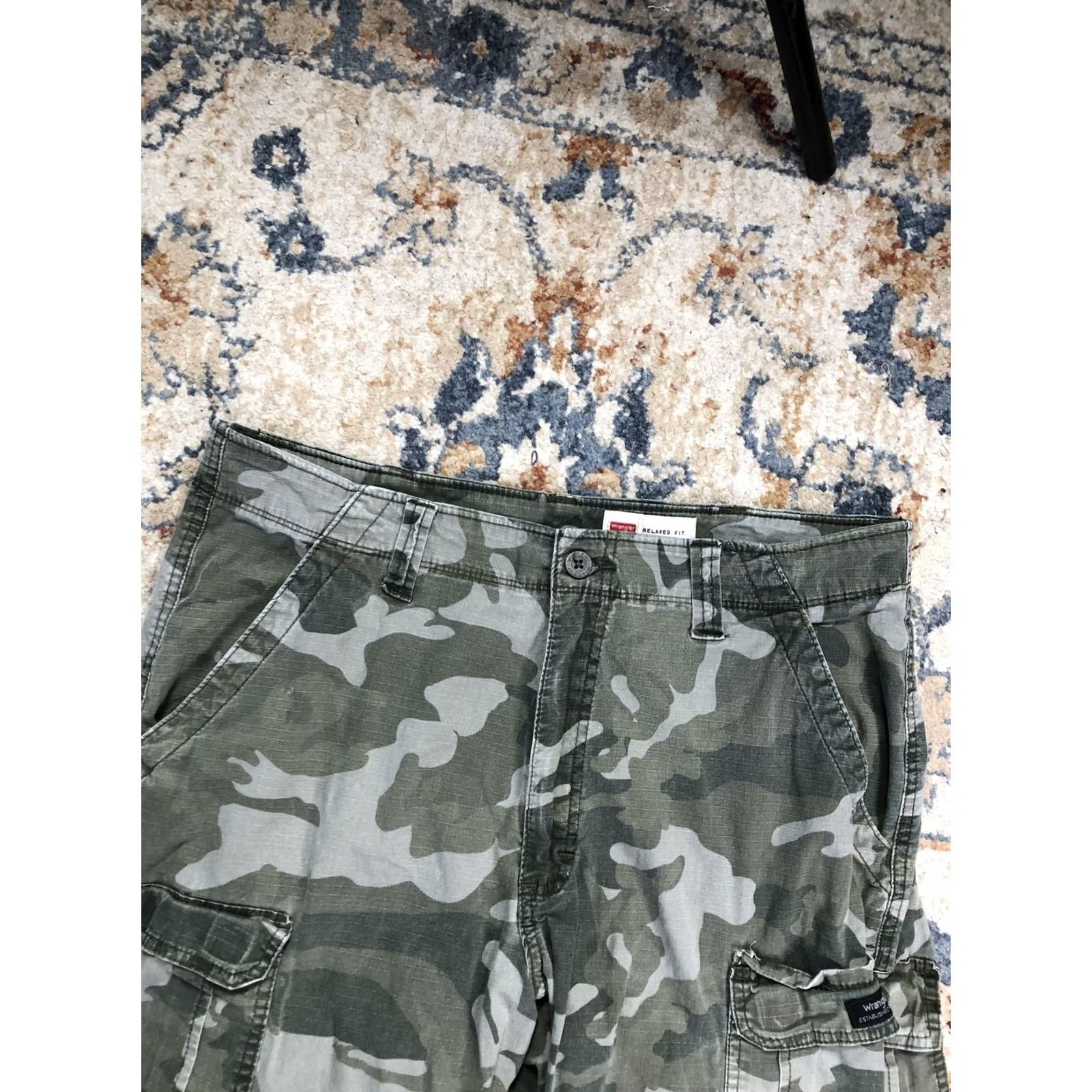 Wrangler Wrangler Cargo Shorts Mens 36 Green Camo Relaxed Fit Canvas 10 Inseam Size US 36 / EU 52 - 6 Thumbnail