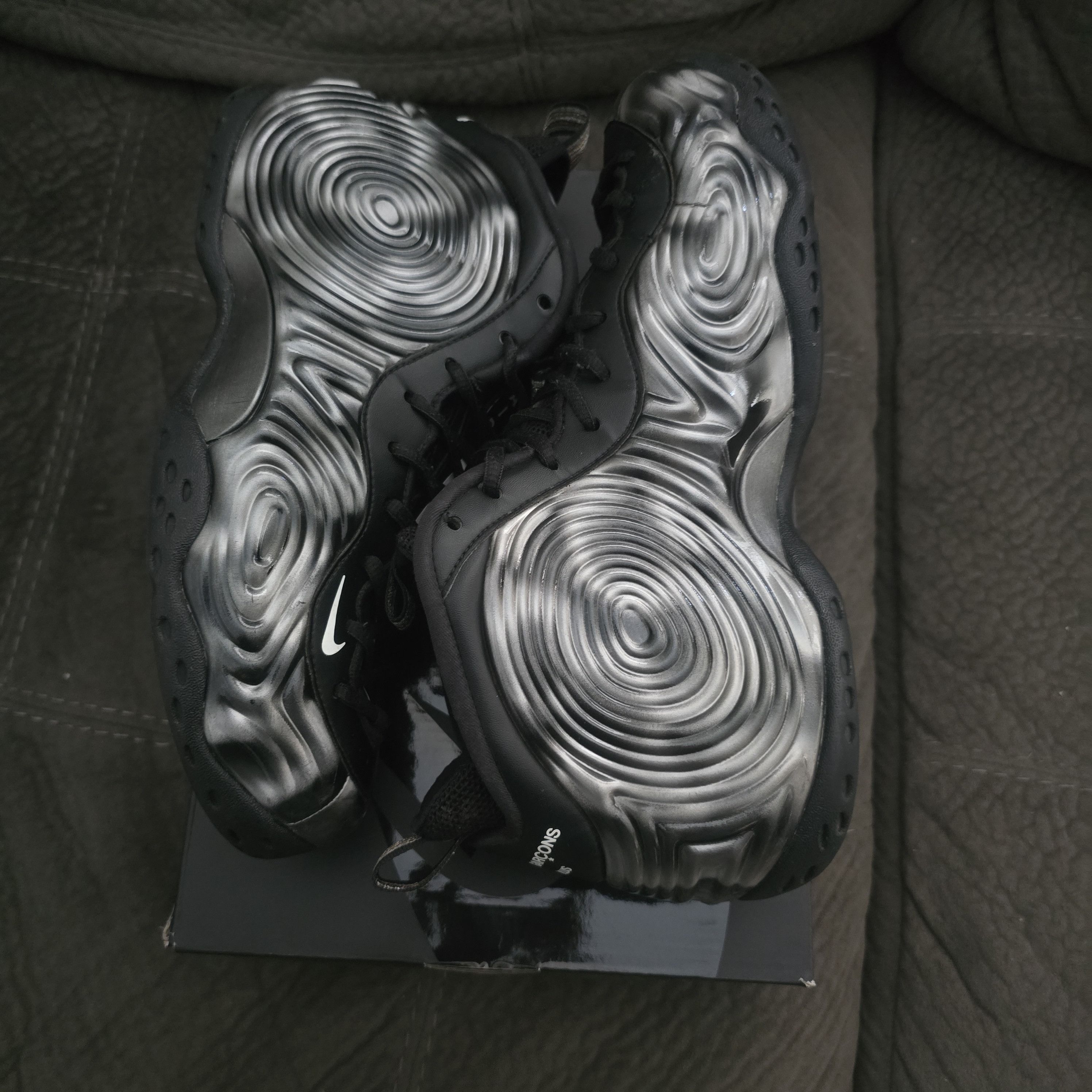 Comme des Garcons × Nike Nike CDG Foamposites in Silver Size US 9.5 / EU 42-43 - 7 Thumbnail