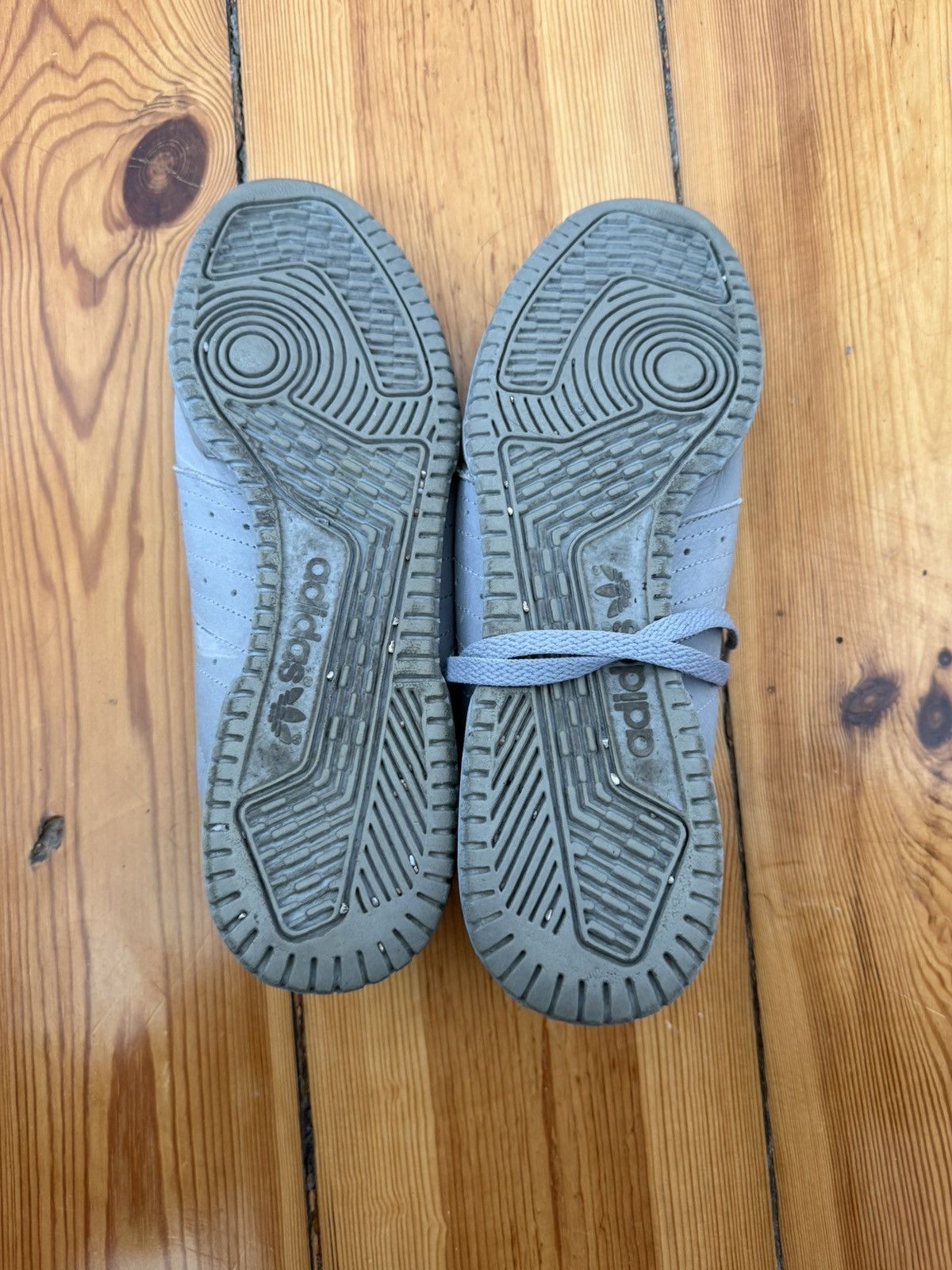 Adidas Adidas Yeezy Calabasas Sneaker Size US 10 / EU 43 - 4 Thumbnail