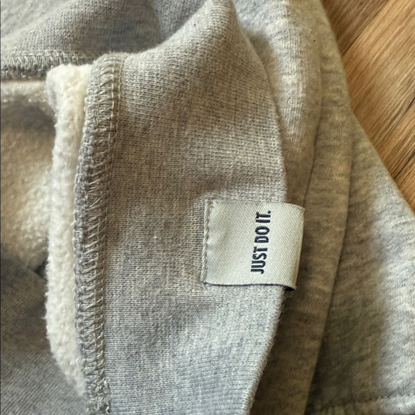 Nike Y2K Nike Spell Out Center Swoosh Crewneck Sweatshirt Size US M / EU 48-50 / 2 - 5 Thumbnail