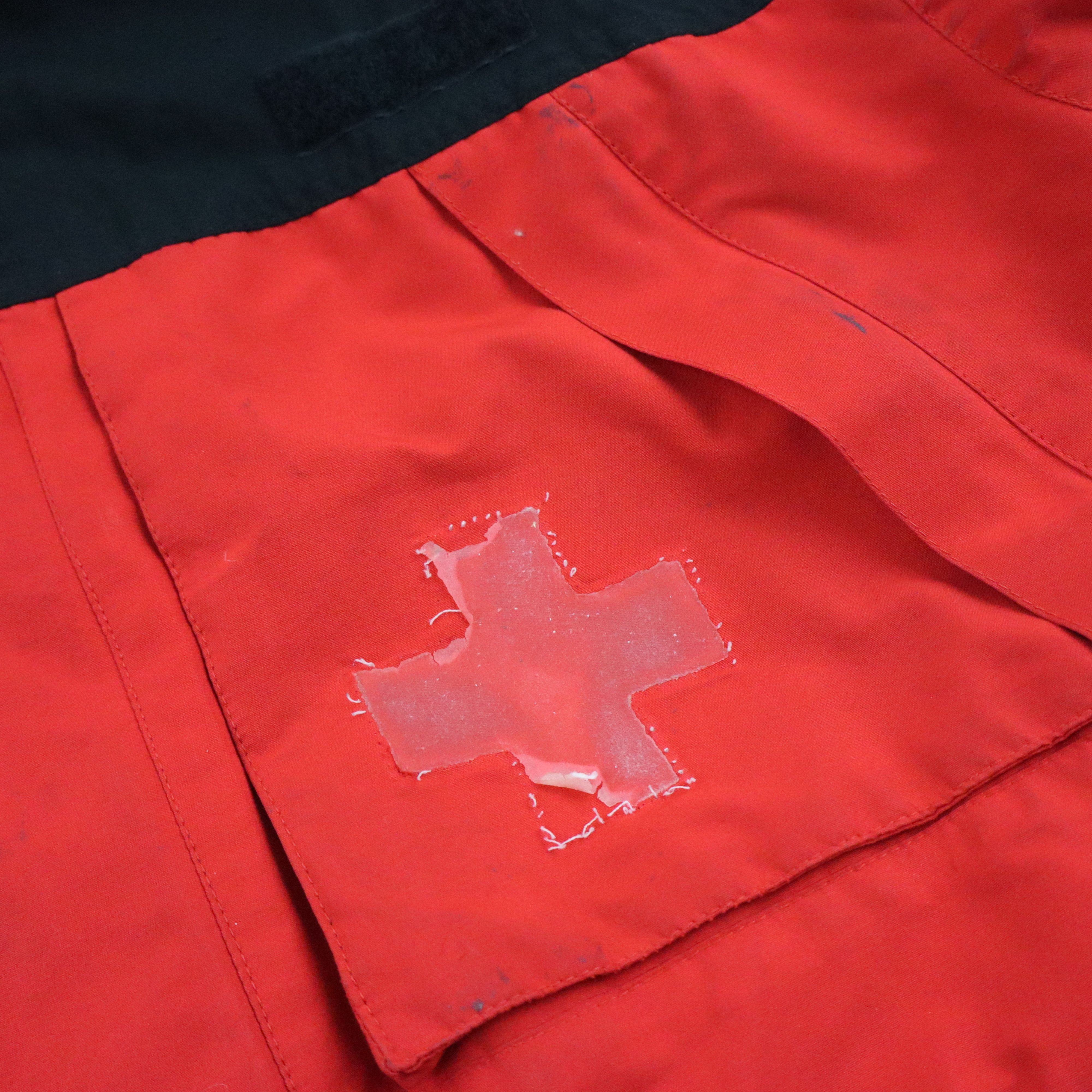 The North Face × Vintage 90s The North Face Mountain Light Gore-Tex Red Ski Jacket Size US L / EU 52-54 / 3 - 4 Thumbnail
