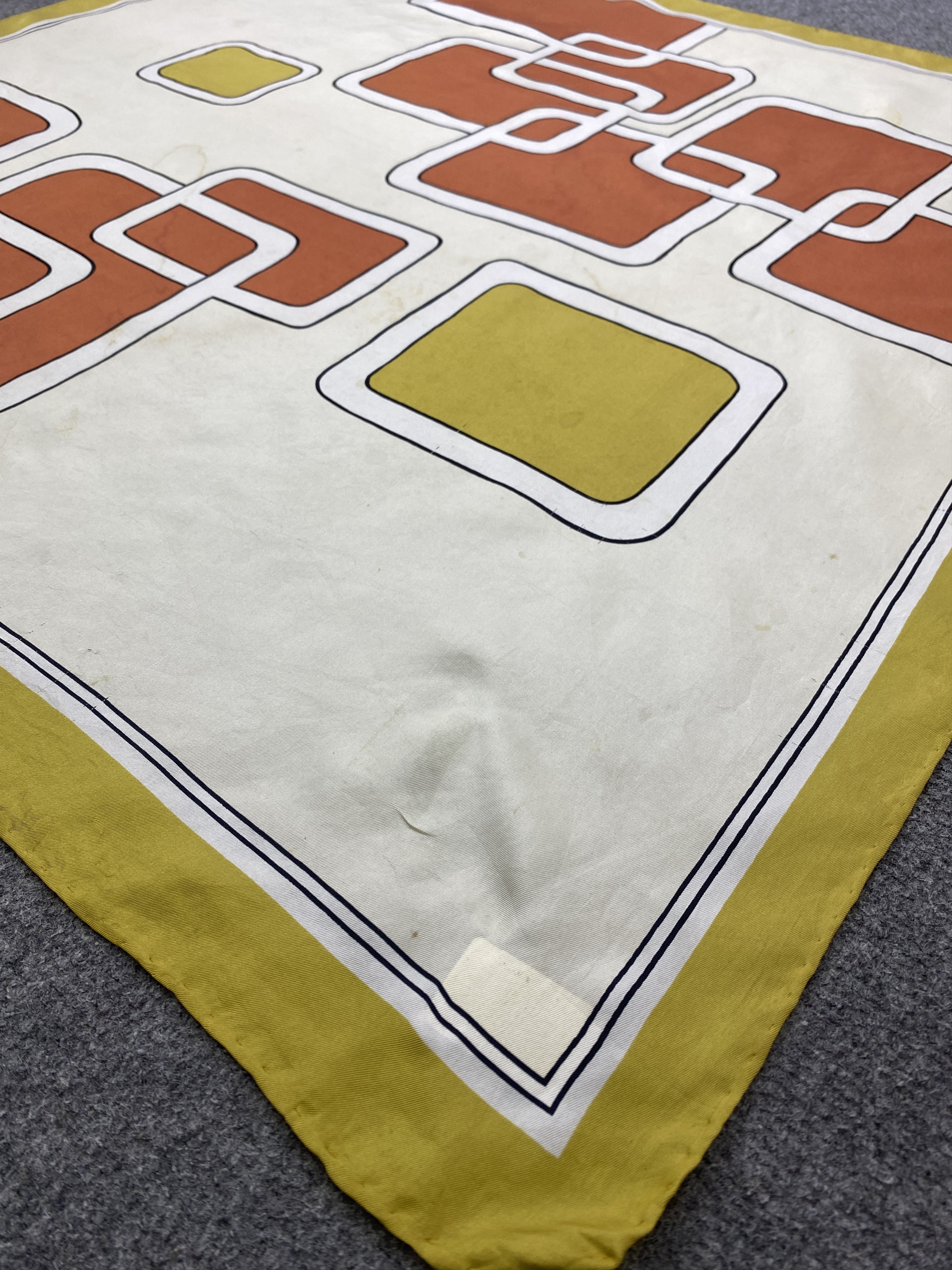 Japanese Brand Vintage Japanese Brand Silk Scarf SN0155 Size ONE SIZE - 4 Thumbnail