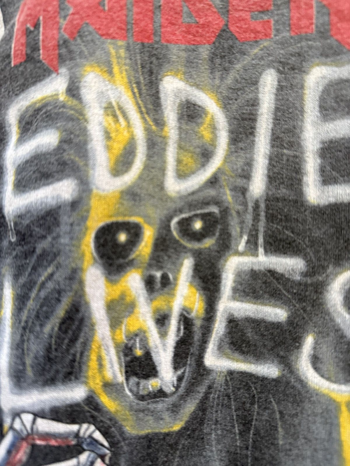 Band Tees Vintage 80s Iron Maiden Eddie Lives Tour Tank Top Tee Size US L / EU 52-54 / 3 - 11 Thumbnail