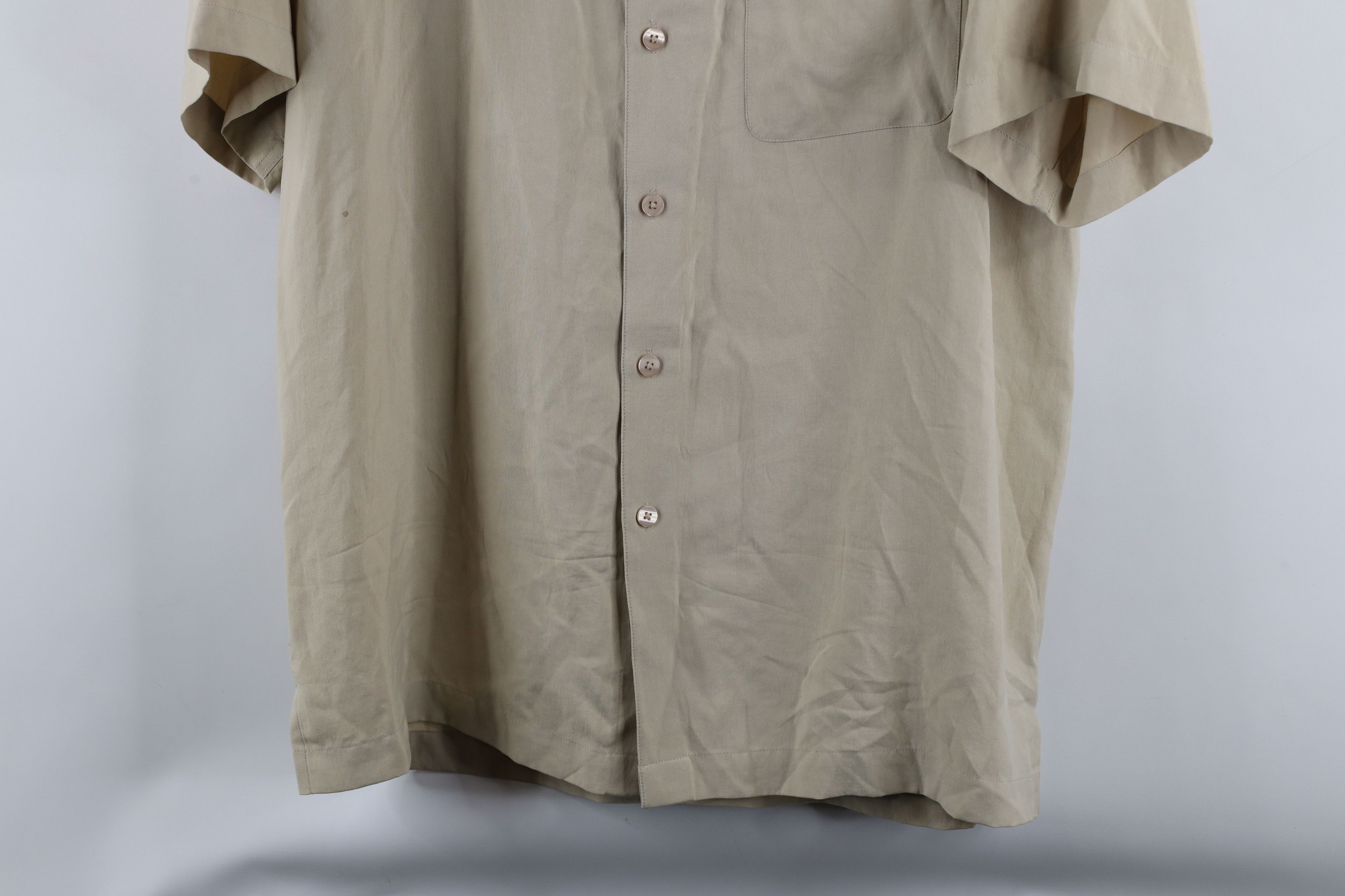 Vintage Vintage 90s Streetwear Short Sleeve Collared Button Shirt Size US M / EU 48-50 / 2 - 3 Thumbnail