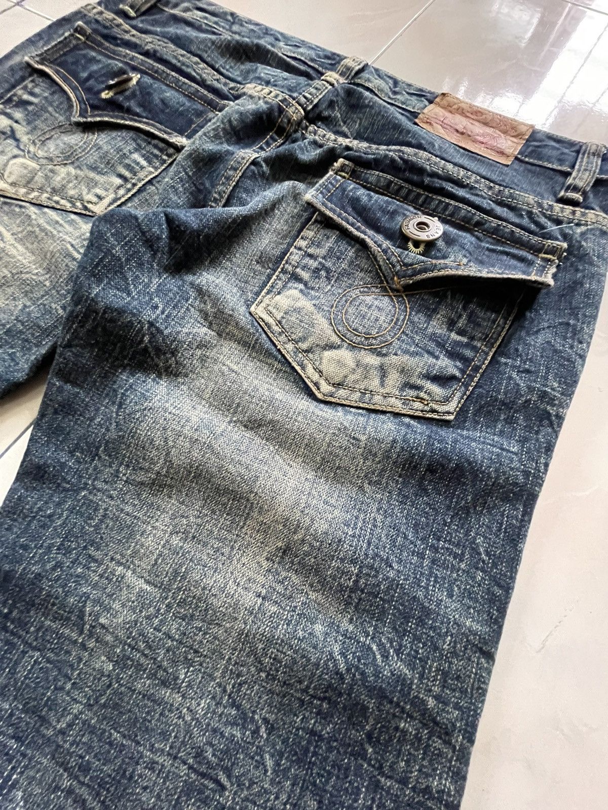 Japanese Brand × Le Grande Bleu (L.G.B.) × Tornado Mart Toto Japan Claws Mark Honeycomb Flare Low Rise Jeans Size US 32 / EU 48 - 15 Thumbnail