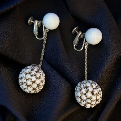 Vintage Vintage Richillini white crystal ball dangle clip on earring Size ONE SIZE - 1 Thumbnail