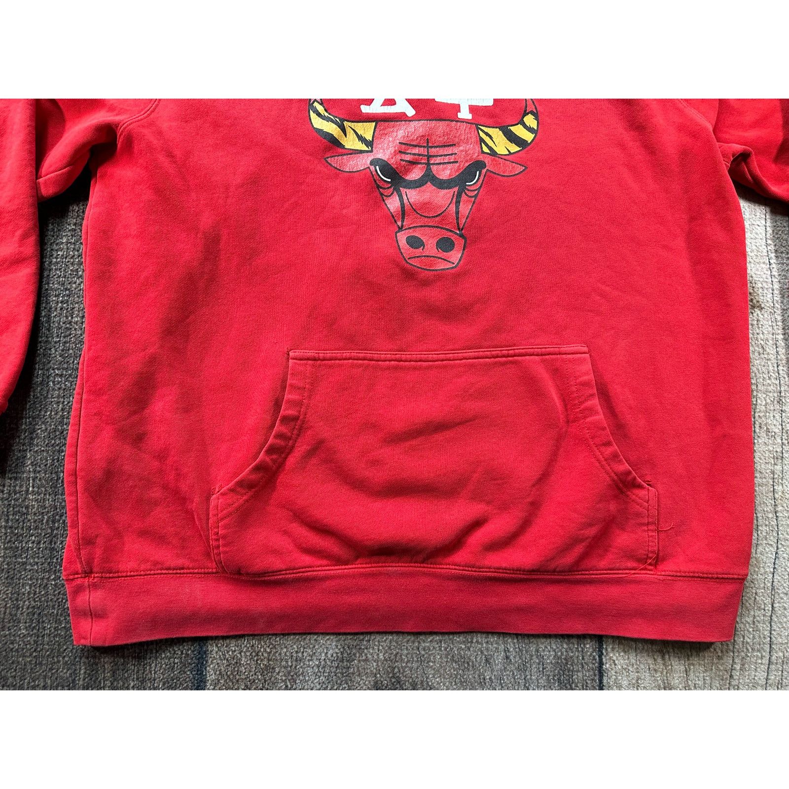 NBA Unisex Chicago Bulls NBA x Hyperfly Year of the Tiger Hoodie Size US XXL / EU 58 / 5 - 5 Thumbnail