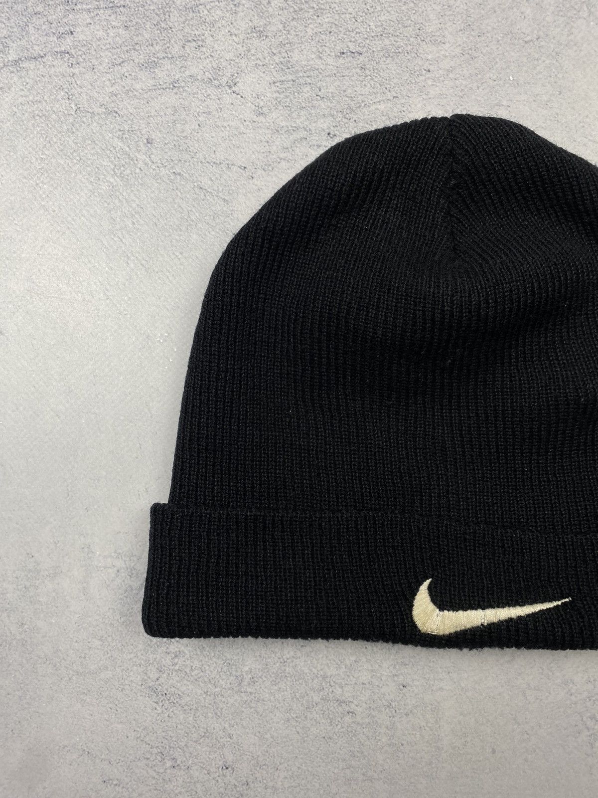 Nike Vintage Nike Swoosh Beanie Black Winter Hat Cap Knit Drill Size ONE SIZE - 3 Thumbnail
