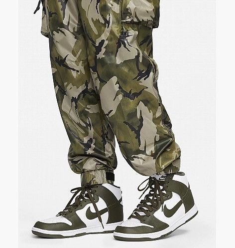 Nike Nike tech pack camo pants pockets size L, Size US 34 / EU 50 - 2 Thumbnail