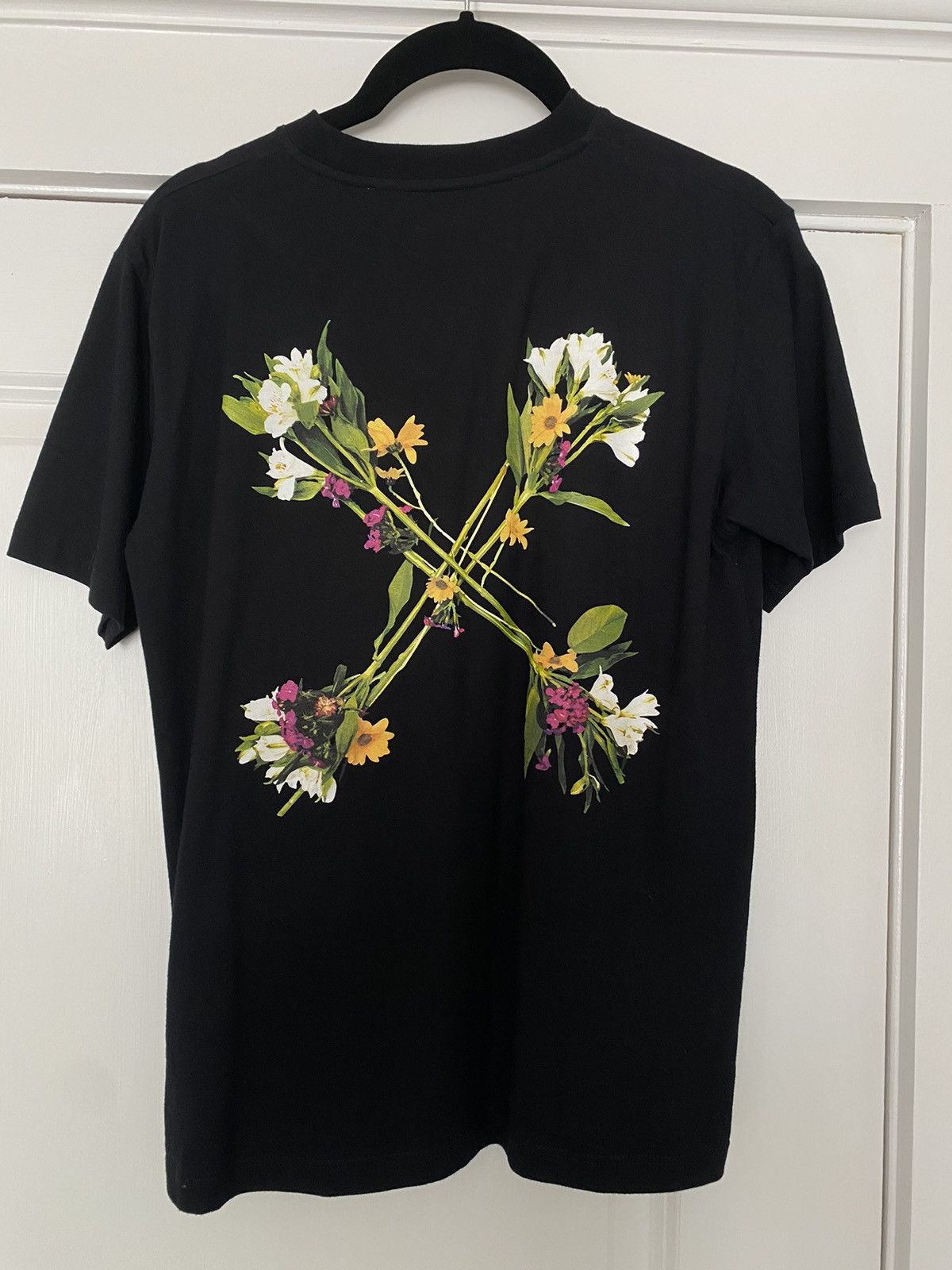 Off White Off White floral arrows short sleeve tee Grailed