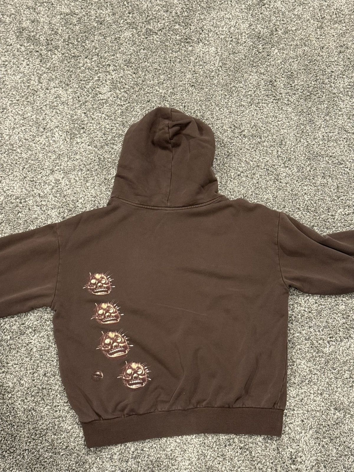 Travis Scott Travis Scott Brown Utopia A2 box set size L Size US L / EU 52-54 / 3 - 2 Thumbnail