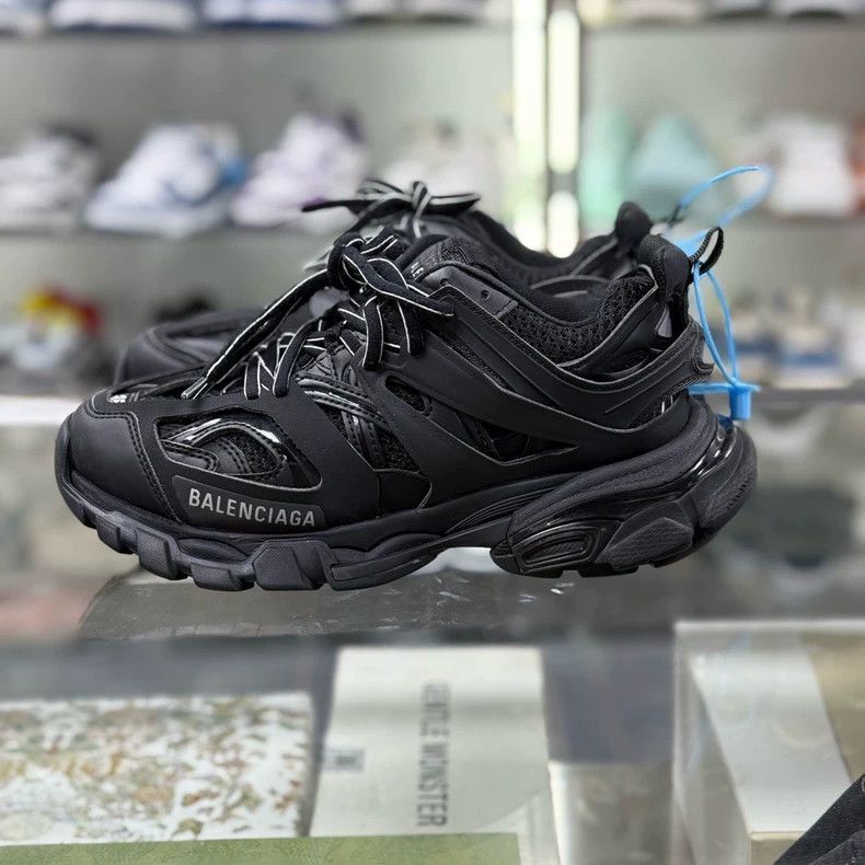 Balenciaga Balenciaga Track Black Sneakers Size 35-2505 Size US 4.5 / IT 34.5 - 2 Thumbnail