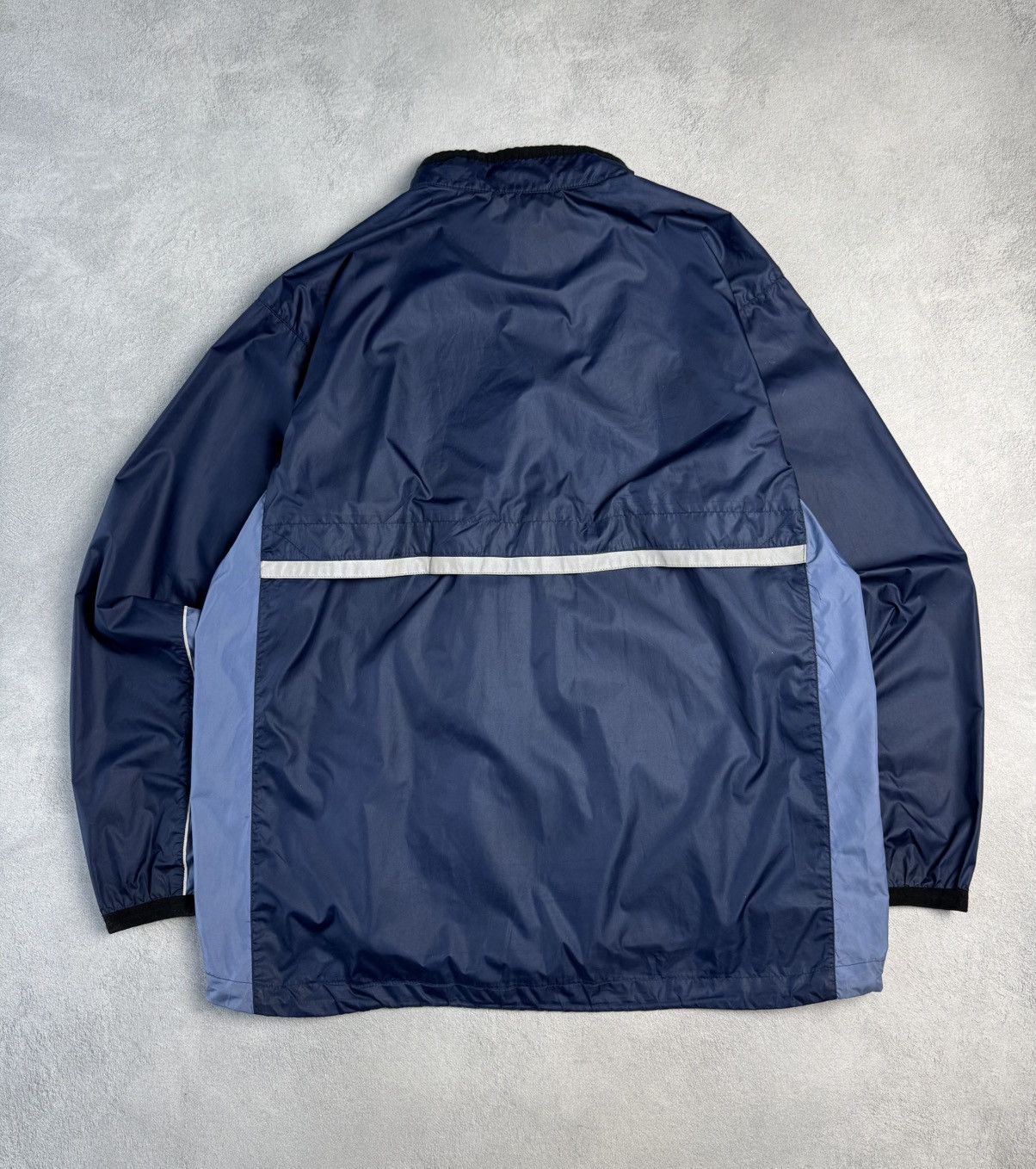 Nike Vintage Nike Drill Small Logo Nylon Track Jacket size L Size US L / EU 52-54 / 3 - 2 Thumbnail