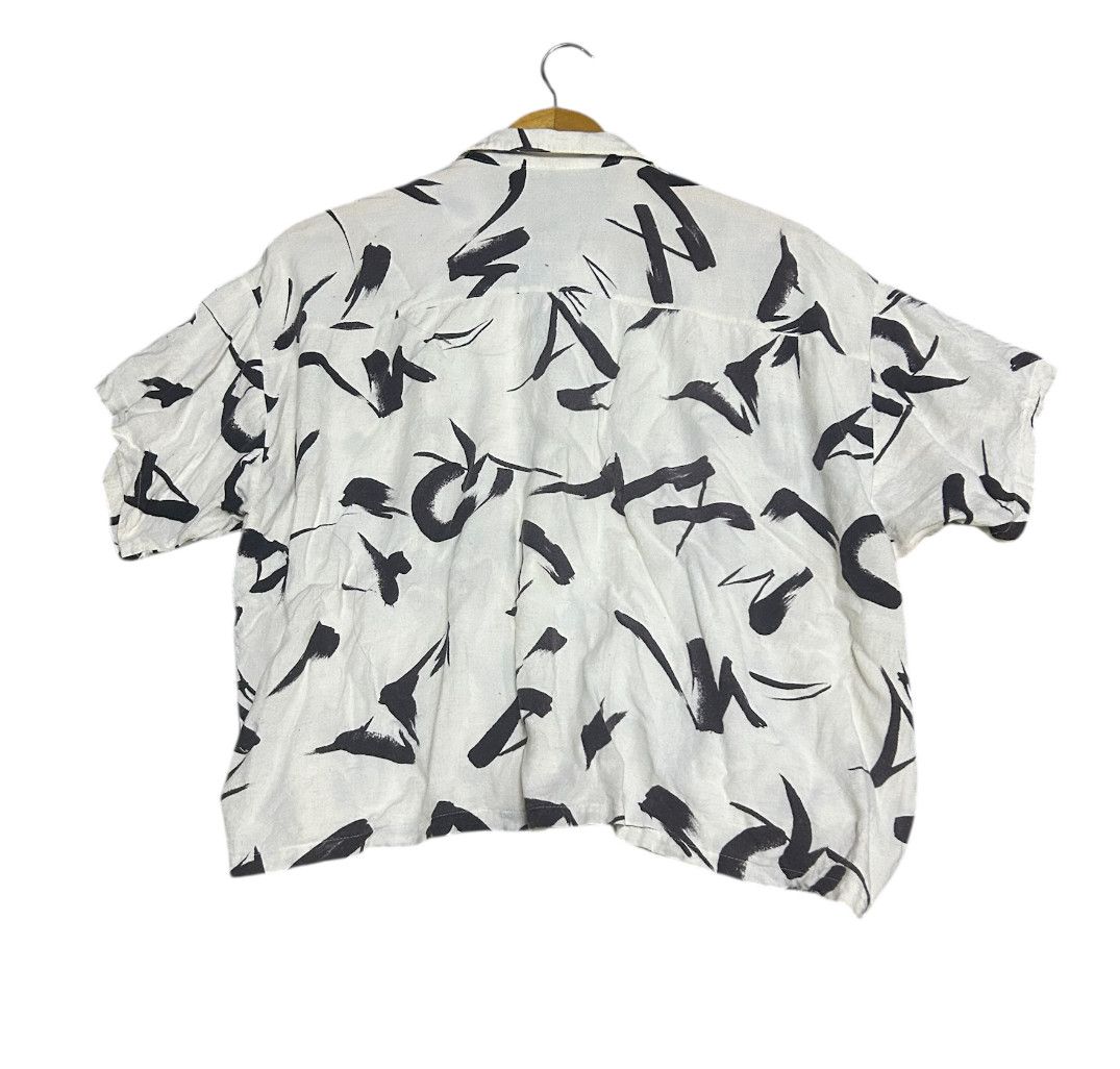 Japanese Brand Button ups crop top shirt very cool design Size US L / EU 52-54 / 3 - 3 Thumbnail