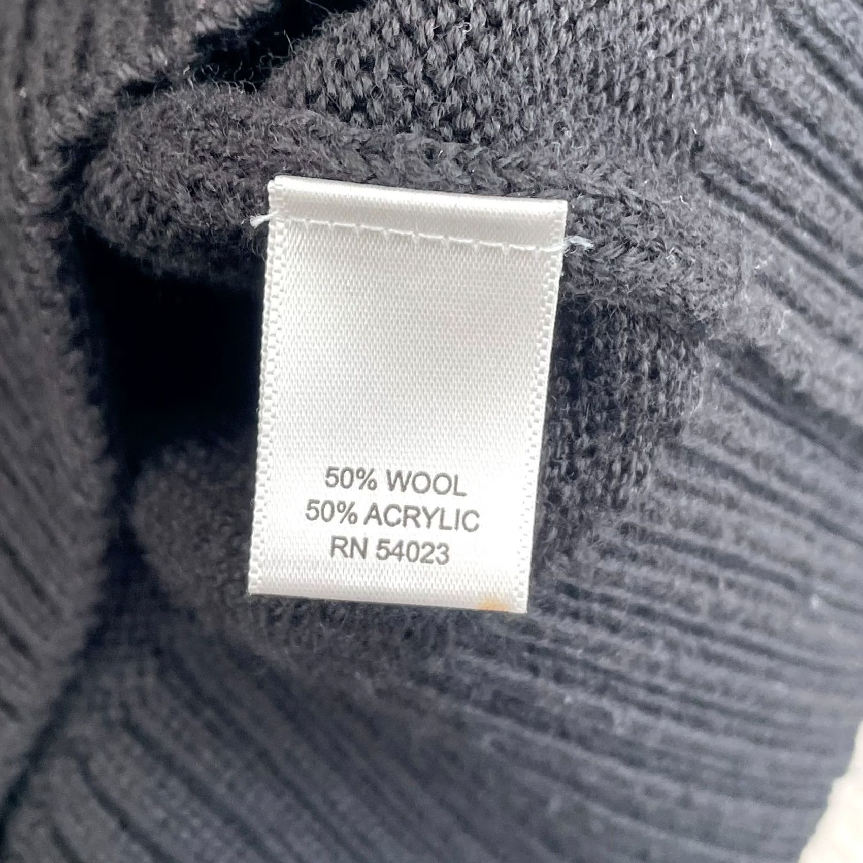 Banana Republic VINTAGE Banana Republic Hooded Henley Sweater Men L Black Nylon Wool Pullover Regular All Seasons Size US L / EU 52-54 / 3 - 7 Thumbnail