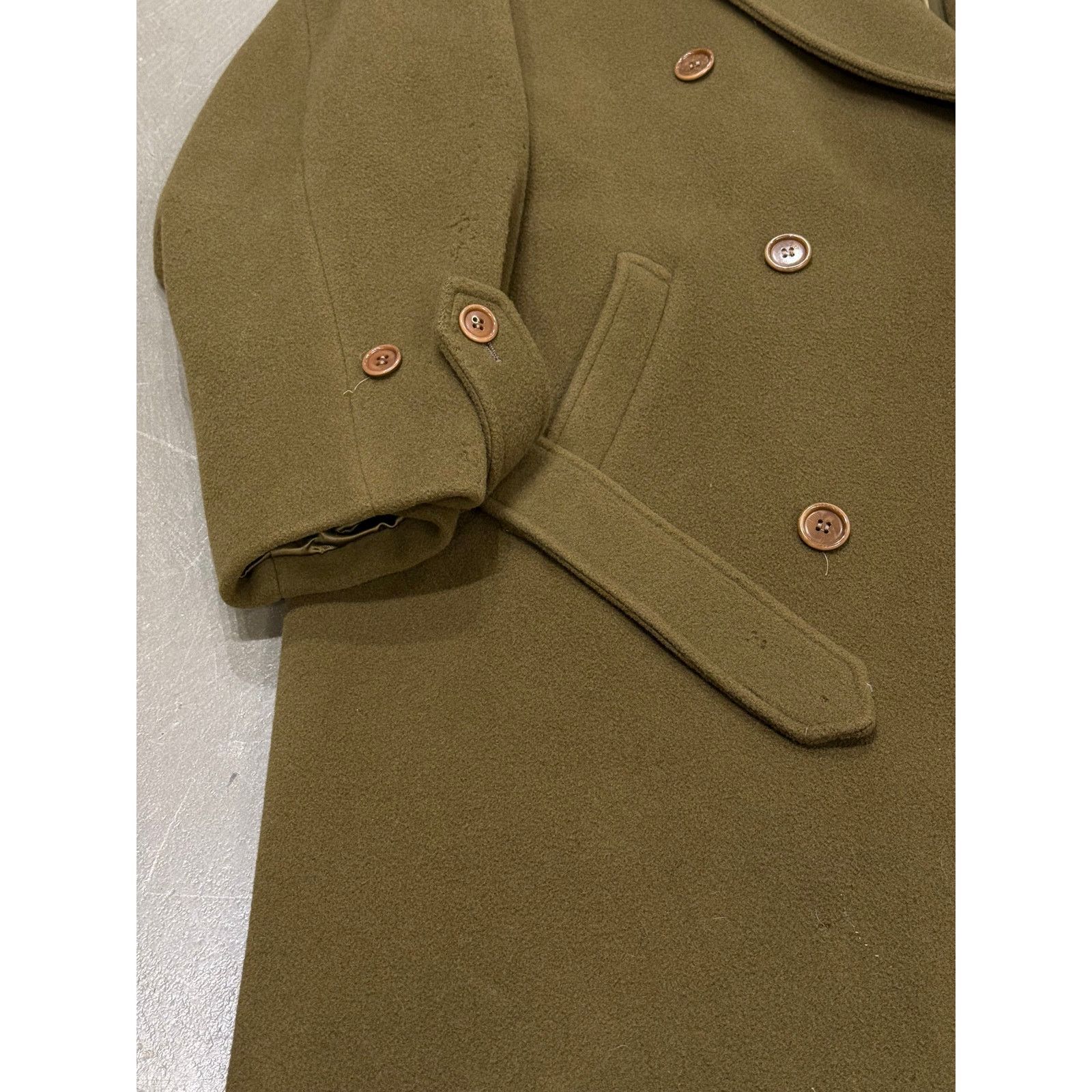 Versace 1990s Gianni Versace olive wool double-breasted overcoat Size US L / EU 52-54 / 3 - 3 Thumbnail