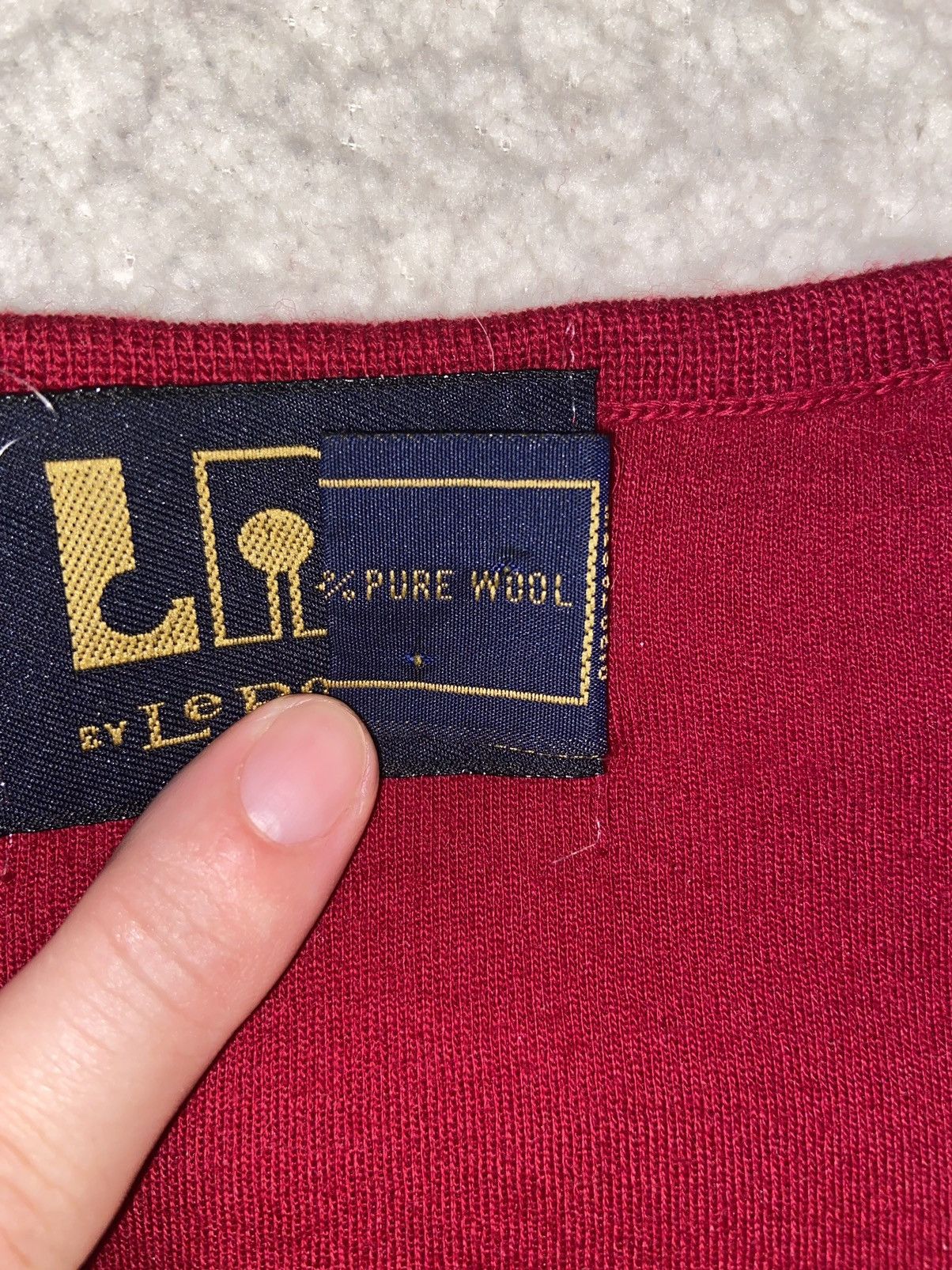 Other Vintage LR II LeRoy 100% Wool Mens Sweater Vest Burgundy M Size US M / EU 48-50 / 2 - 7 Thumbnail