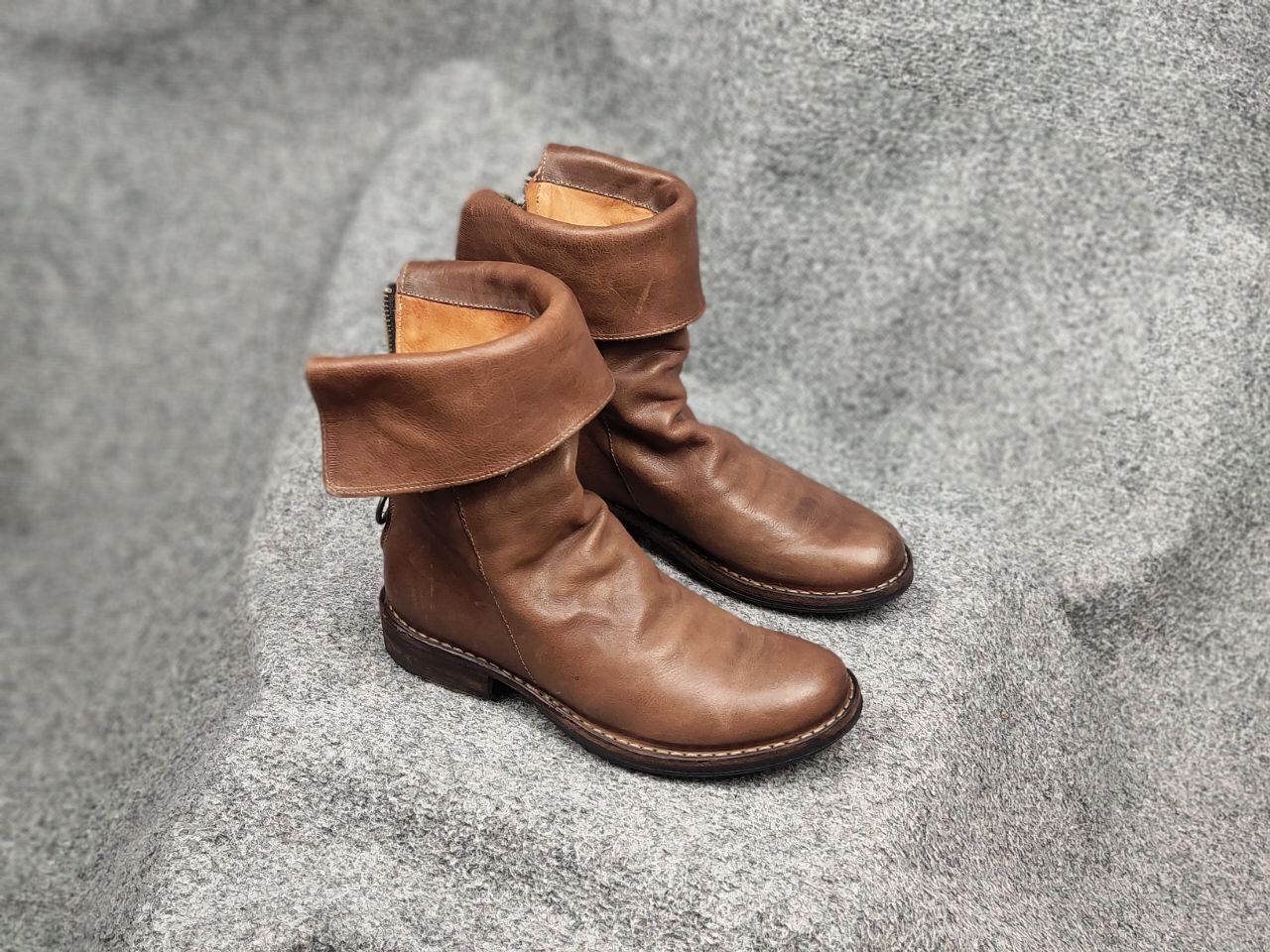 Fiorentini + Baker Fiorentini + Baker Design Ella Brown Leather Ankle Zip Boots Size US 5 / IT 35 - 4 Thumbnail