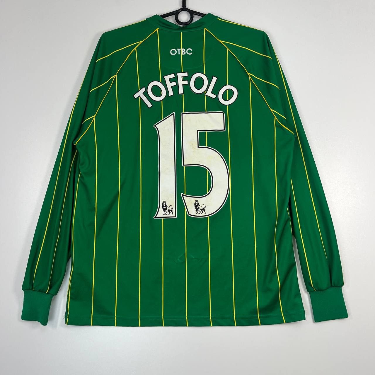 Errea Norwich City 2014 Home Shirt Football Errea Toffolo #15 L Size US L / EU 52-54 / 3 - 6 Thumbnail