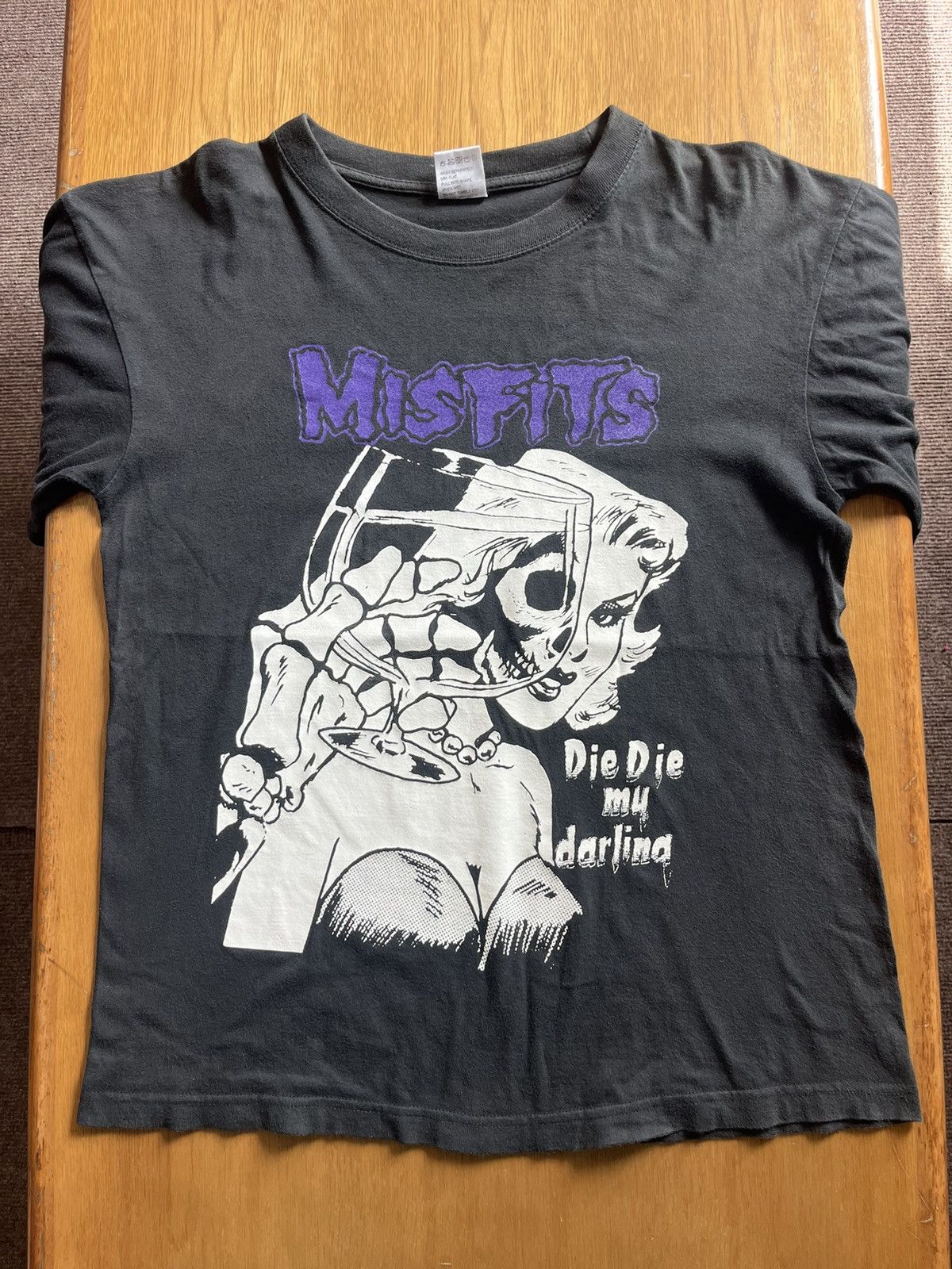 Misfits Vintage MisFits Die Die My darling 00’s (eu) Band Tshirt Size US L / EU 52-54 / 3 - 3 Thumbnail