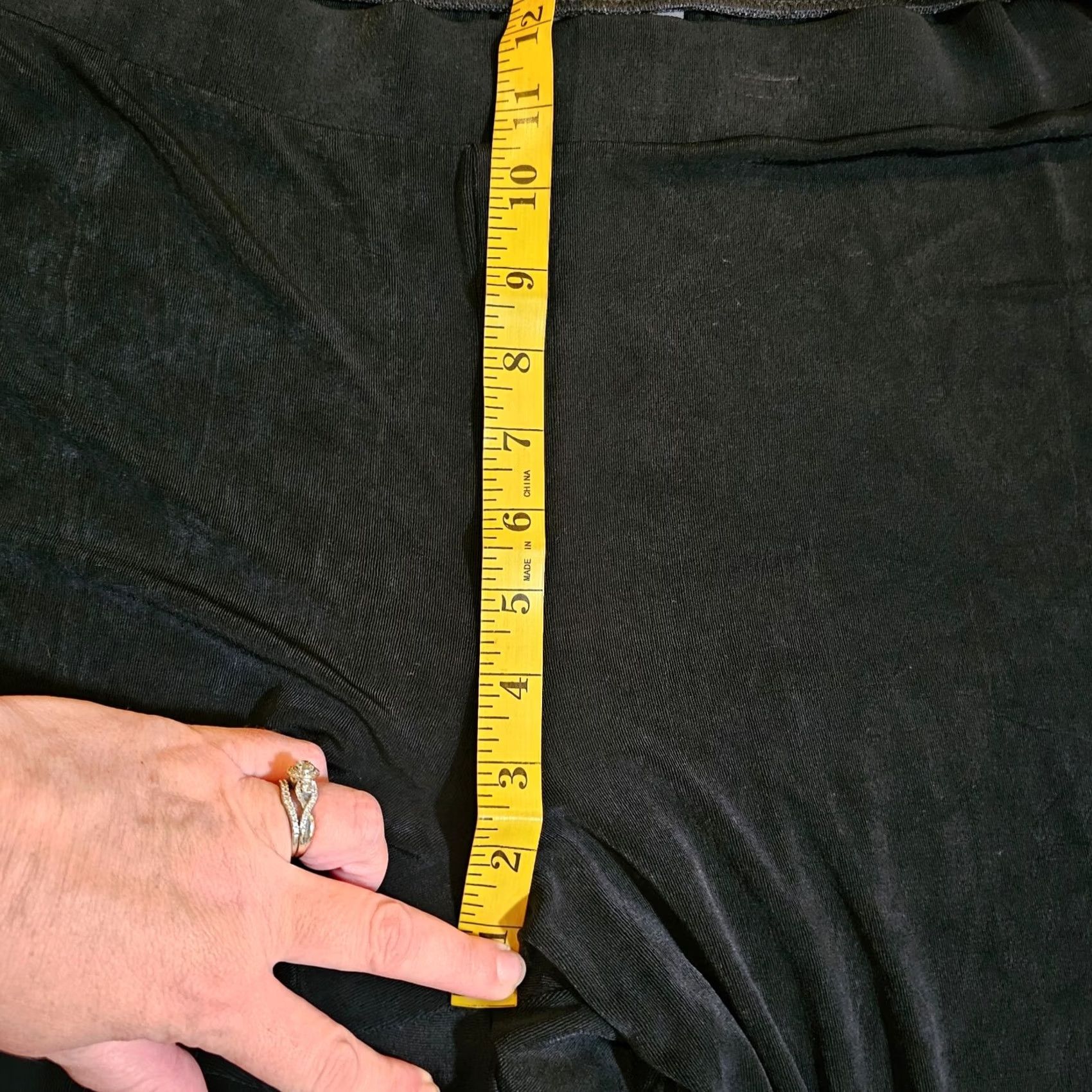 Vintage Chicos Pants Womens XL Black Wide-Leg Slinky Pull On No Iron Career Casual Dress Pants Womens XL Black Wide-Leg Size 40" / US 18 - 5 Thumbnail