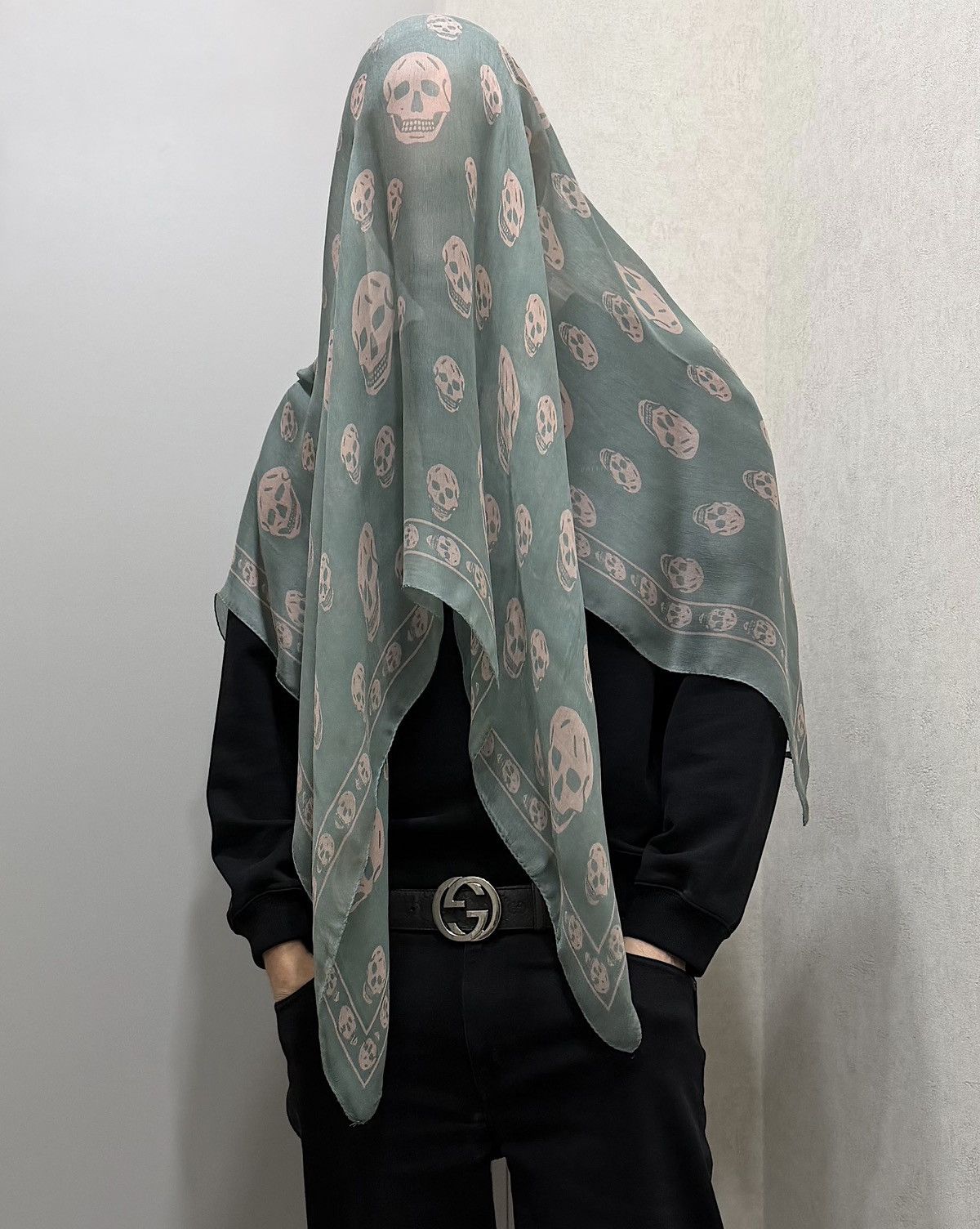 Alexander McQueen ALEXANDER MCQUEEN Skull Silk Scarf Kanye Wool Fakemink Logo Size ONE SIZE - 1 Thumbnail