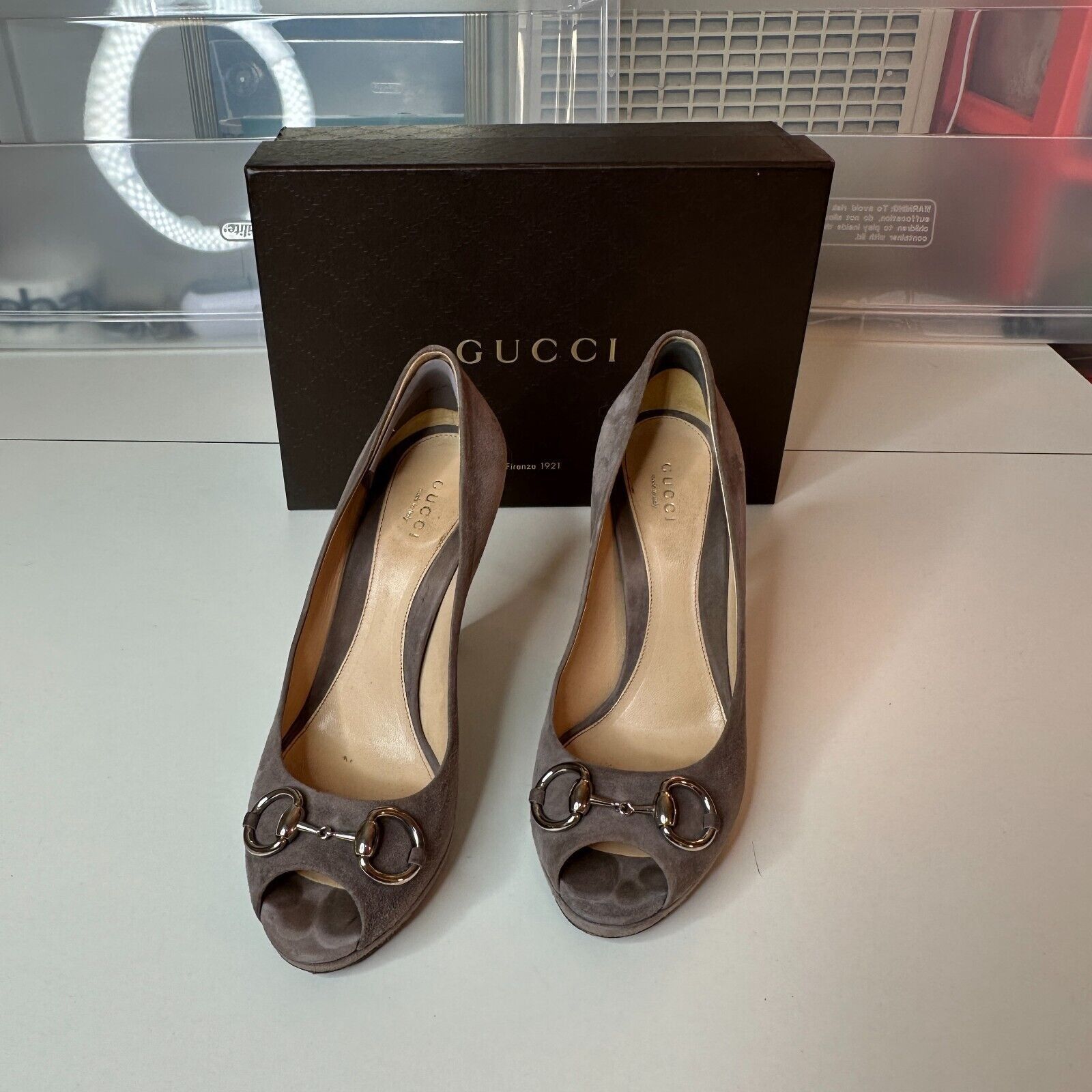 Gucci Gucci Kid Scamosciato Gray Suede Open Toe Stiletto 38 Size US 7.5 / IT 37.5 - 2 Thumbnail