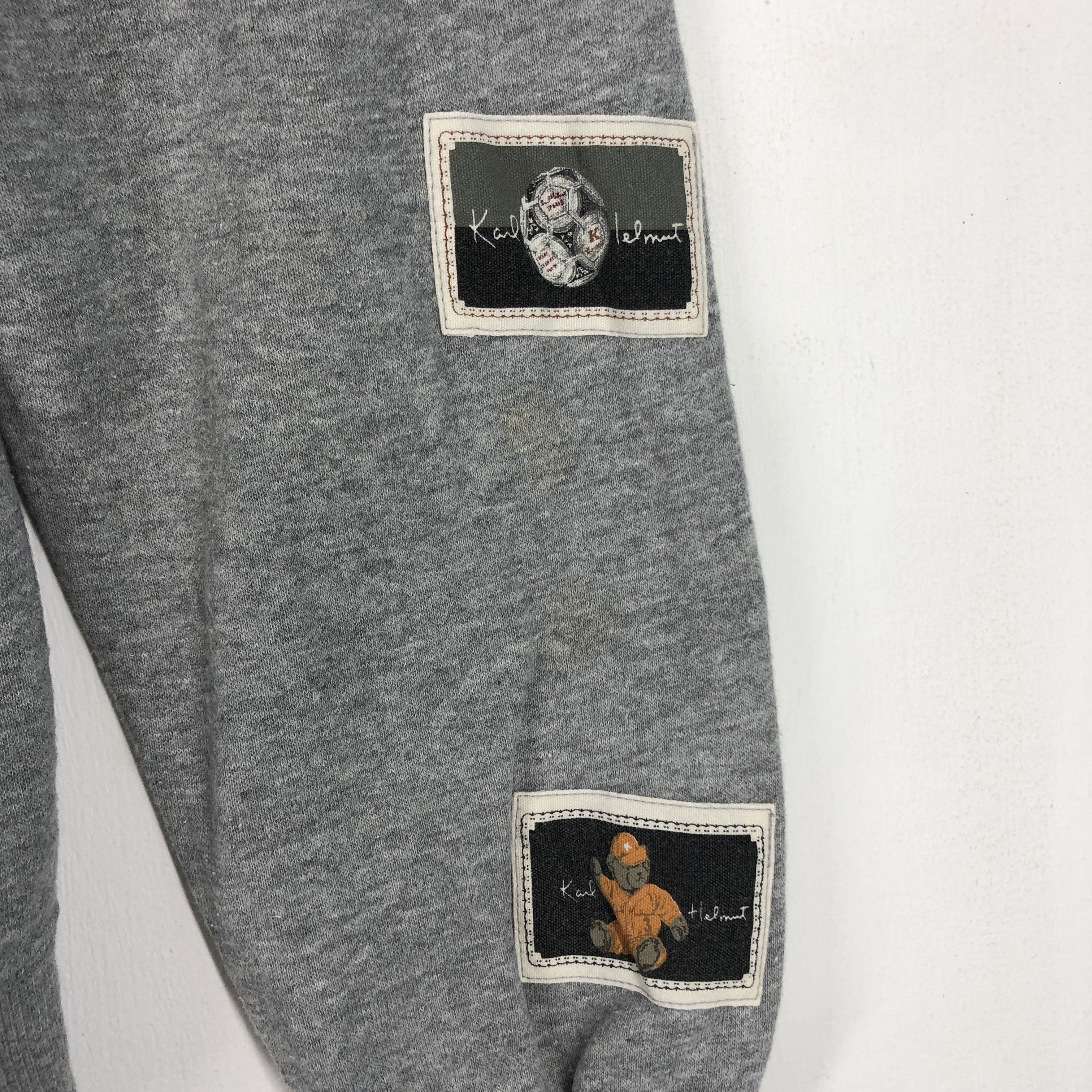 Karl Helmut KARL HELMUT SPORTS Patch Logo Crew Neck Sweatshirt #2589-92 Size US L / EU 52-54 / 3 - 5 Thumbnail