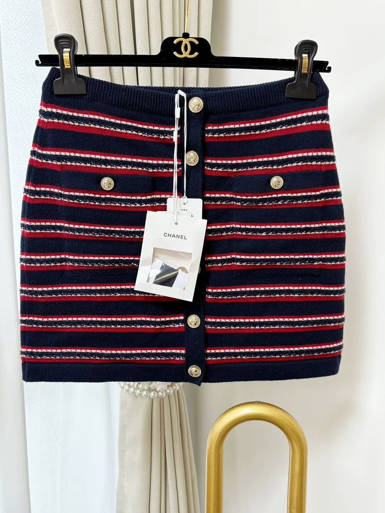 Chanel SizeS 21C red and blue color block 36 size striped k