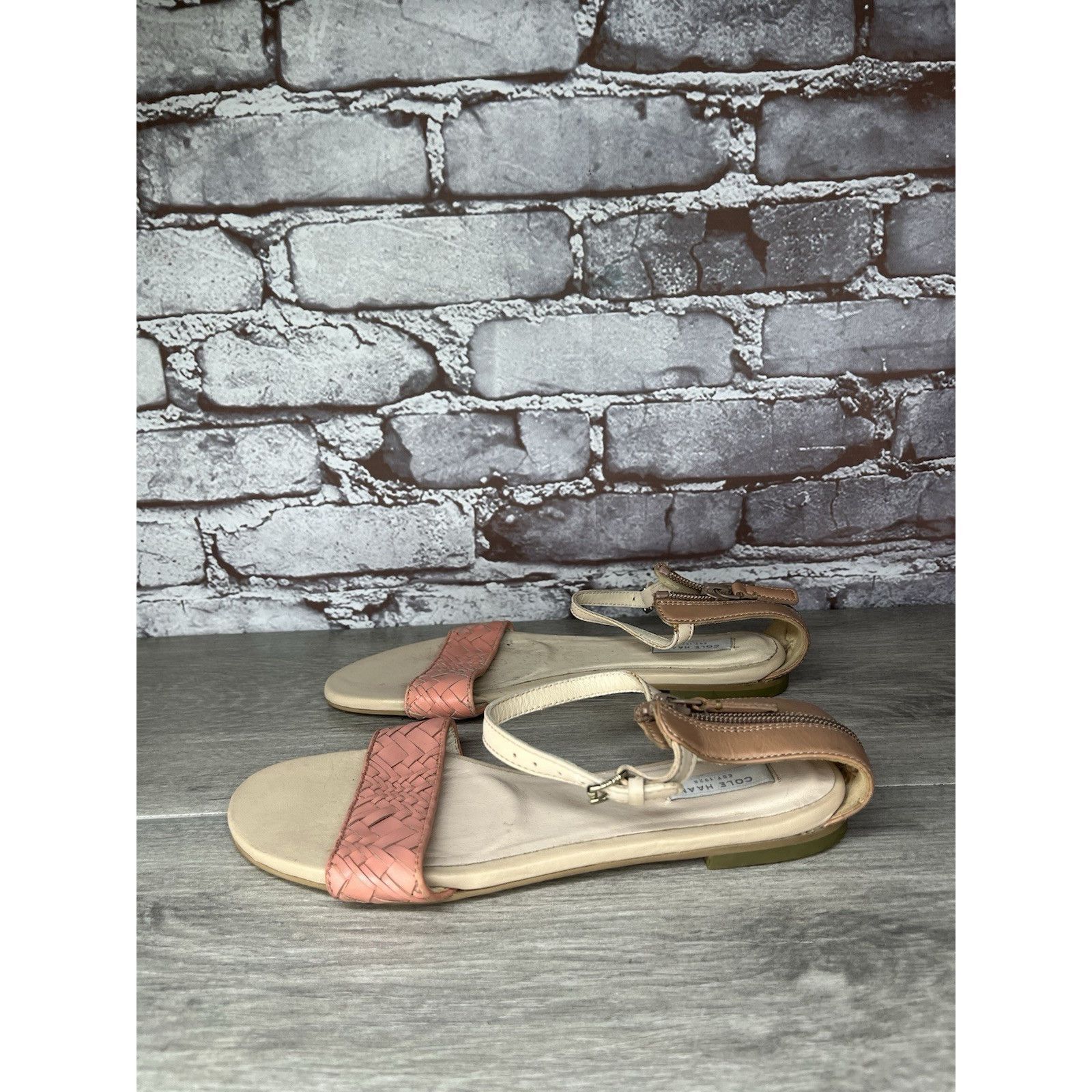 Cole Haan Cole Haan Salmon Pink Leather Back Zip Flat Strap Sandals Wo Size US 6.5 / IT 36.5 - 16 Thumbnail