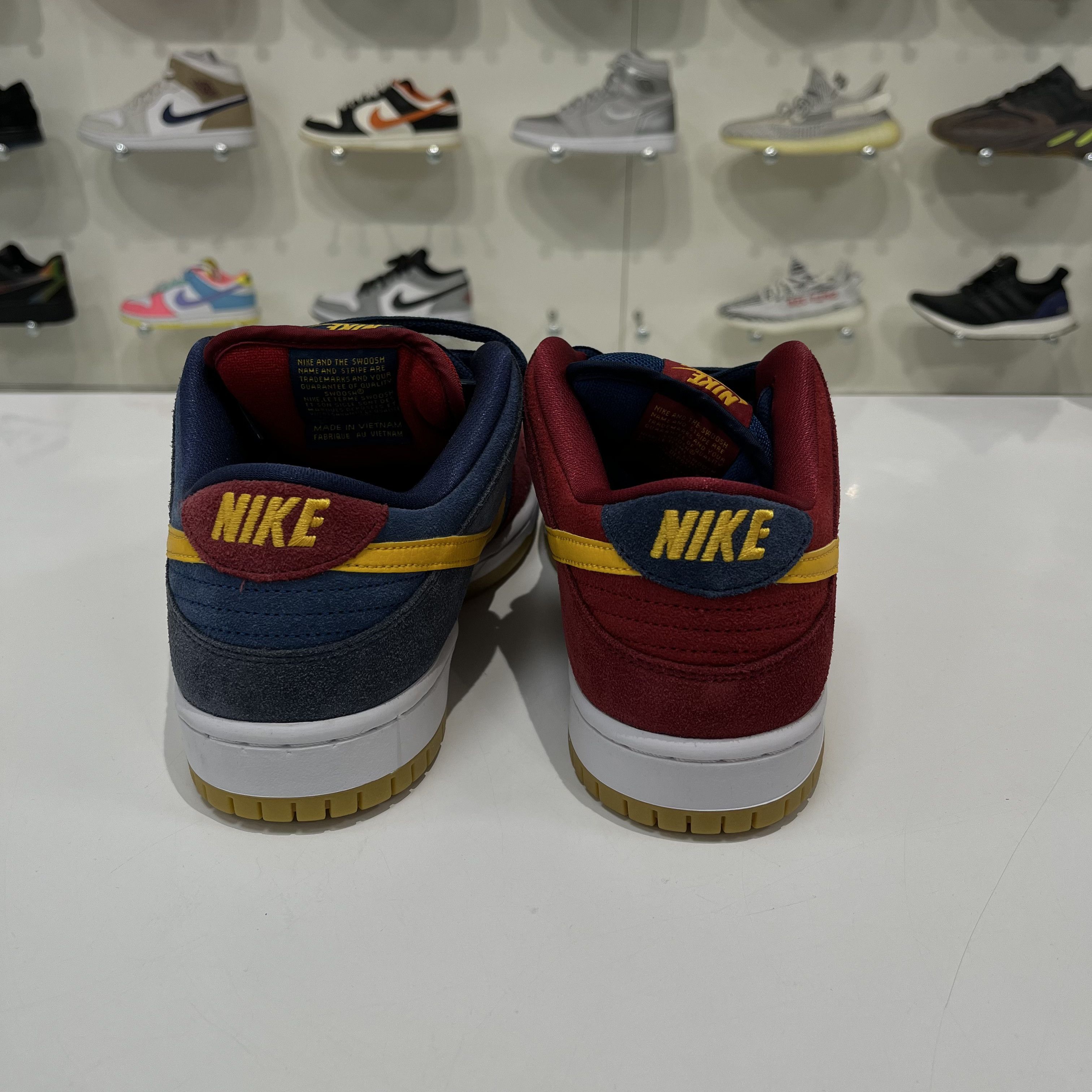 Nike SB Nike SB Dunk Low Barcelona Size US 9 / EU 42 - 3 Thumbnail
