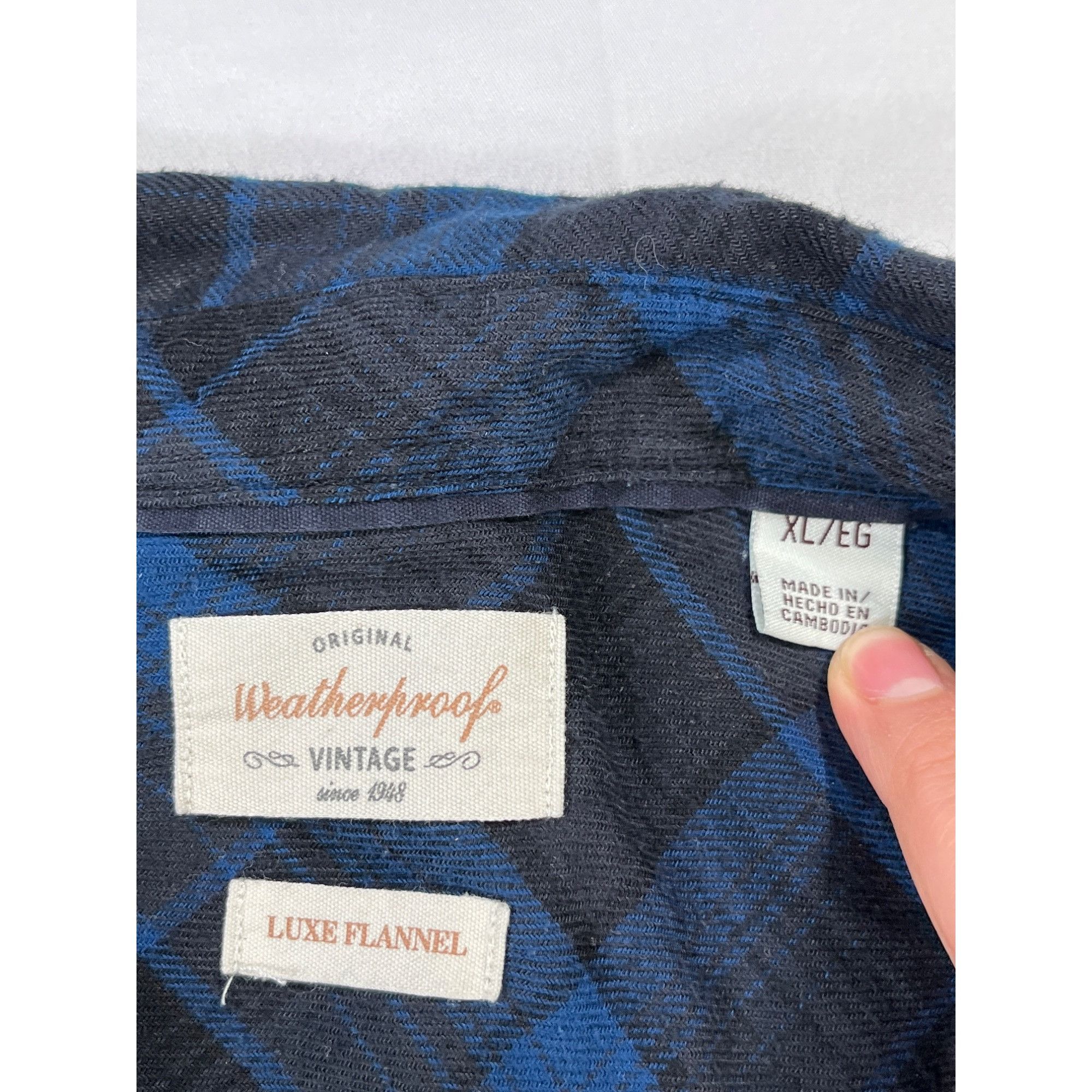Weatherproof Weatherproof Vintage SKU 7627 Mens Blue and Black Shirt Butt Size US XL / EU 56 / 4 - 9 Thumbnail