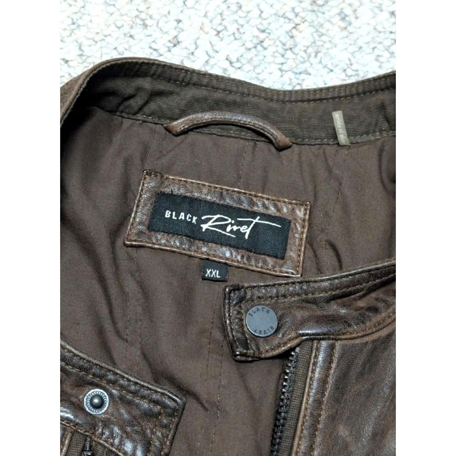 Vintage VINTAGE Black Rivet leather jacket motorcycle Jacket 2XL Brown Mens 48-50 3 pocket patina MAD MAX CAFÉ RACER Y2K vintage motorcycle jacket Size US XXL / EU 58 / 5 - 5 Thumbnail