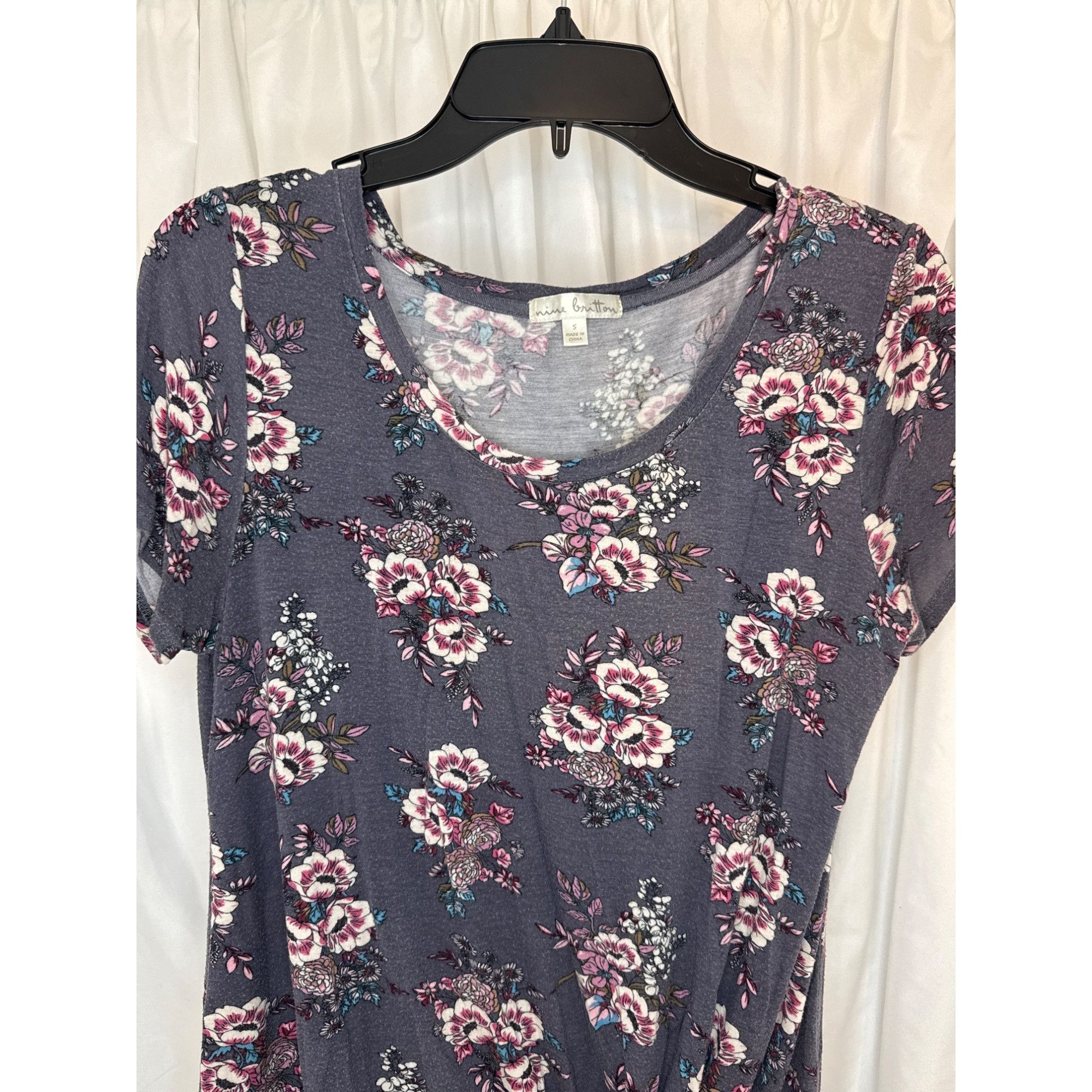 Other Floral Knot Front Tee Short Sleeve Gray Top By Nine Britton Size S / US 4 / IT 40 - 4 Thumbnail
