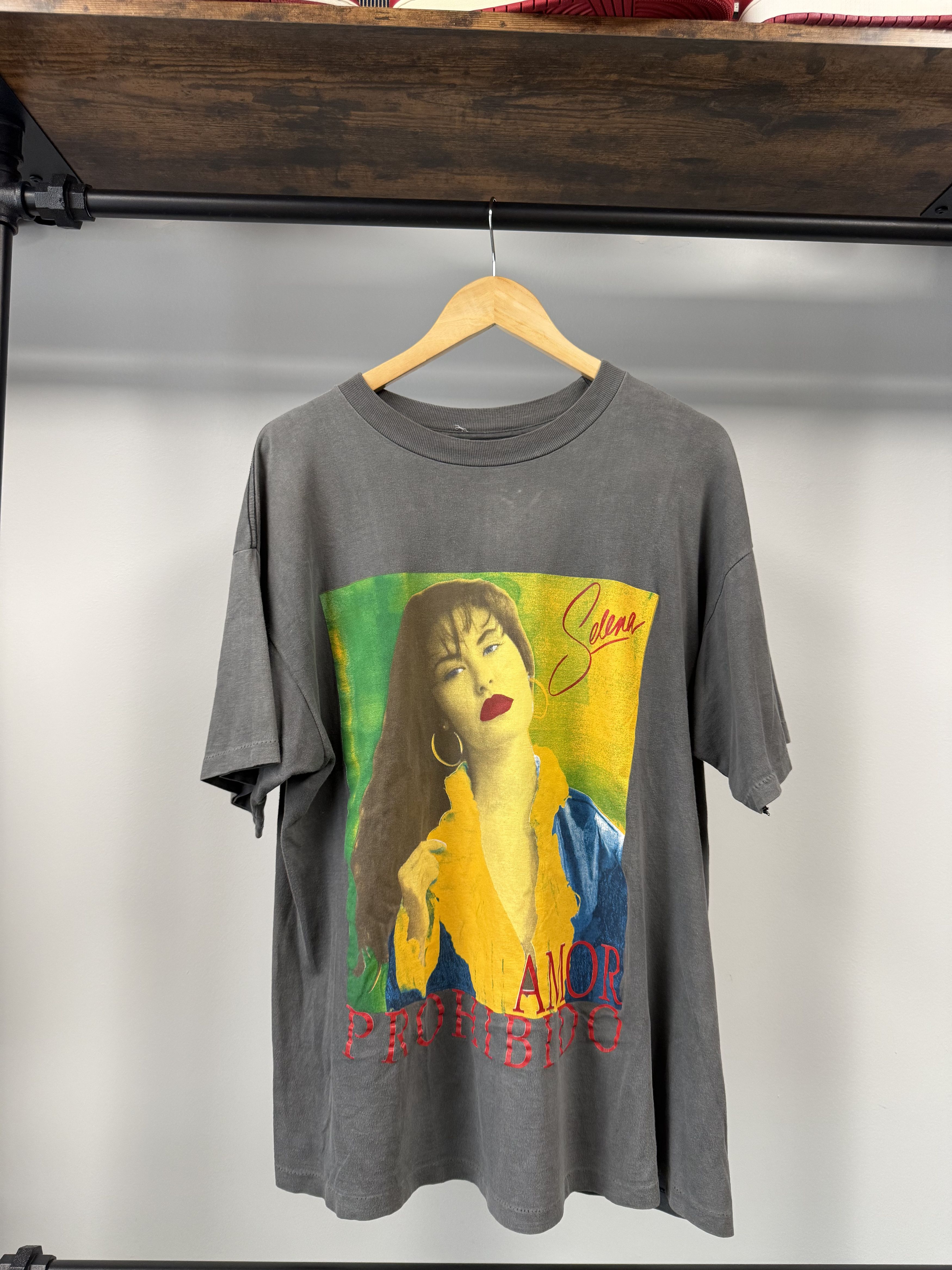 Vintage 90s Selena "Amor Prohibido" Tee - Size XL Size US XL / EU 56 / 4 - 1 Thumbnail