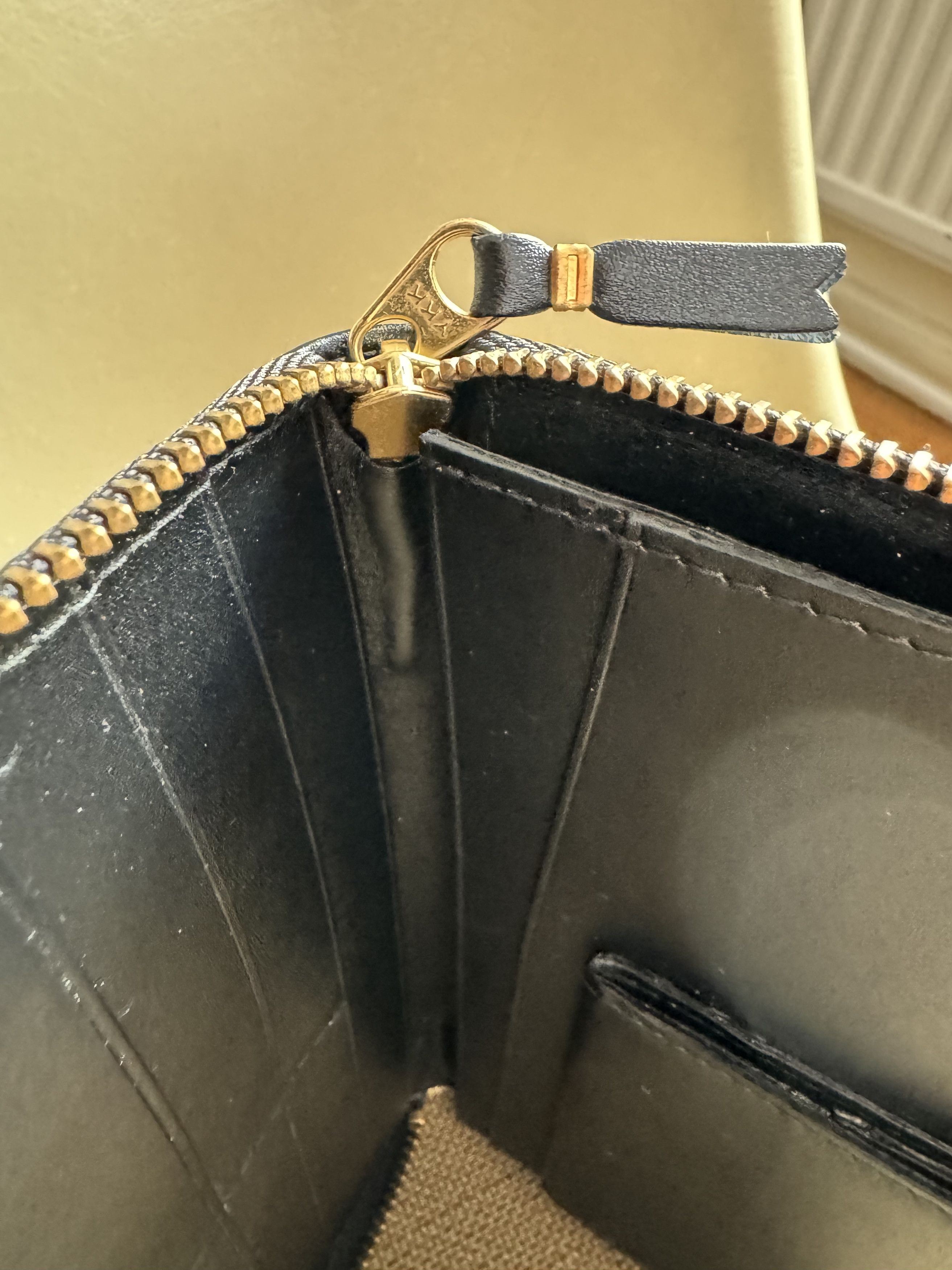 Comme des Garcons Comme Des Garcons Wallet Zip-Aournd-BLACK-NEW!!! Size ONE SIZE - 4 Thumbnail