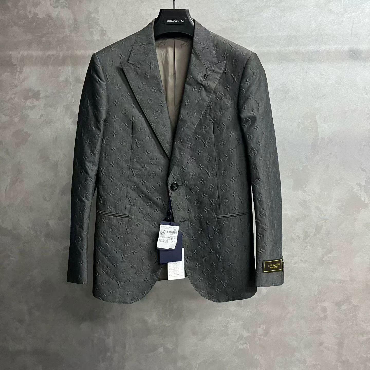 Louis Vuitton louis vuitton black single-button blazer Size US M / EU 48-50 / 2 - 1 Thumbnail