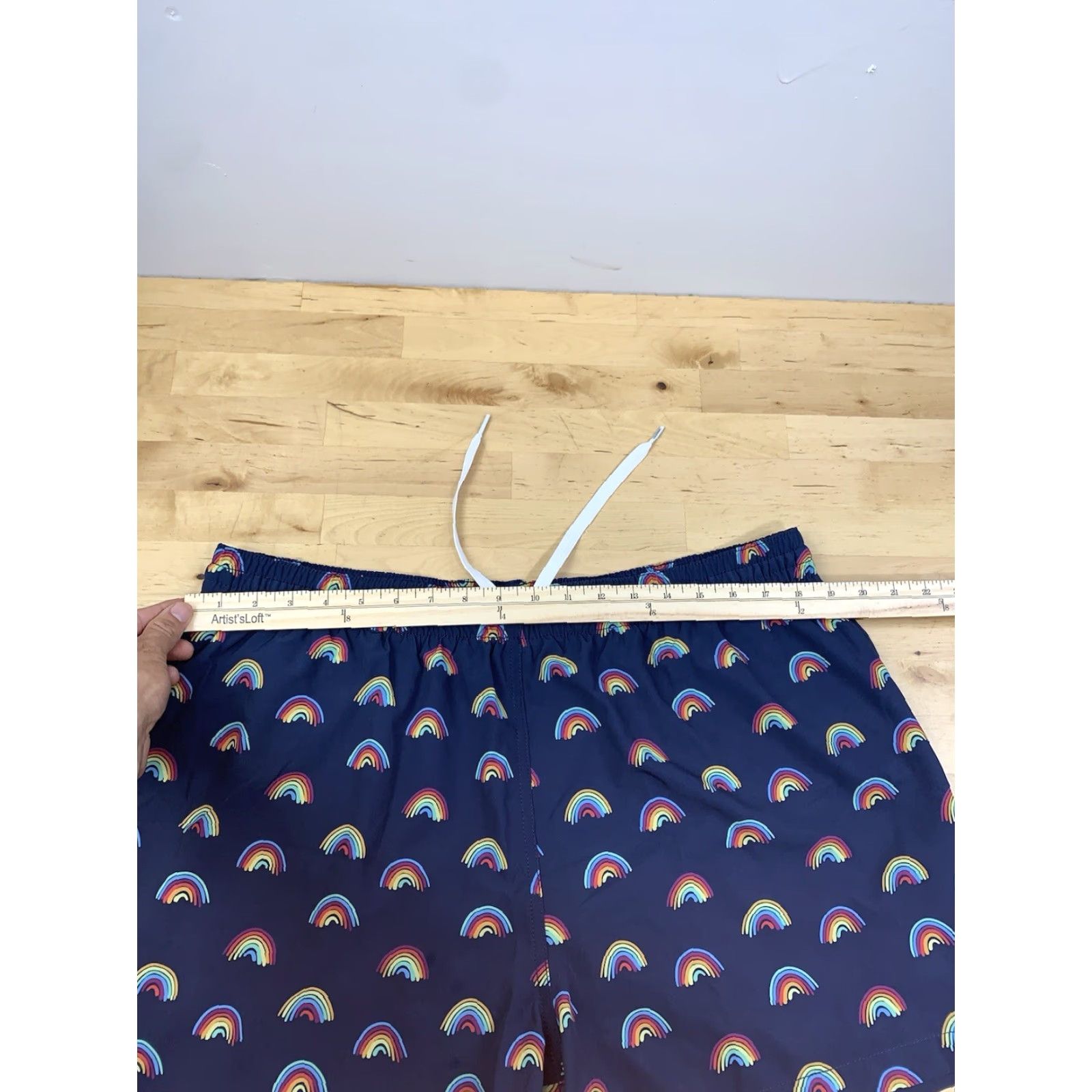 Chubbies Chubbies Trunks Men 2XL Blue Rainbows Beach Swim Lined Drawstring Stretch Bottom Size US 39 - 4 Thumbnail