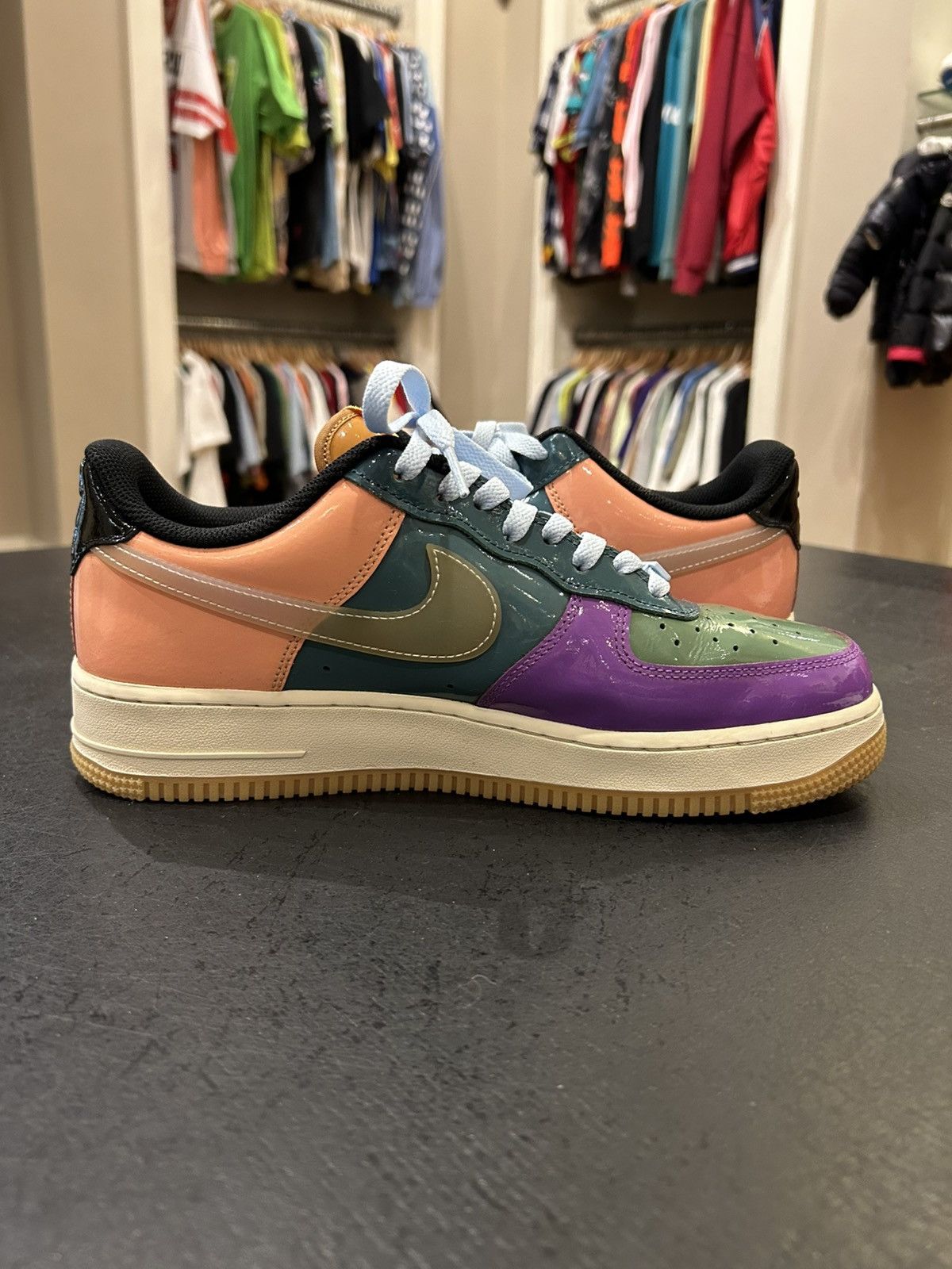 Nike Nike Air Force 1 Low ‘Undefeated Multi Patent Wild Berry’ Size US 10 / EU 43 - 4 Thumbnail