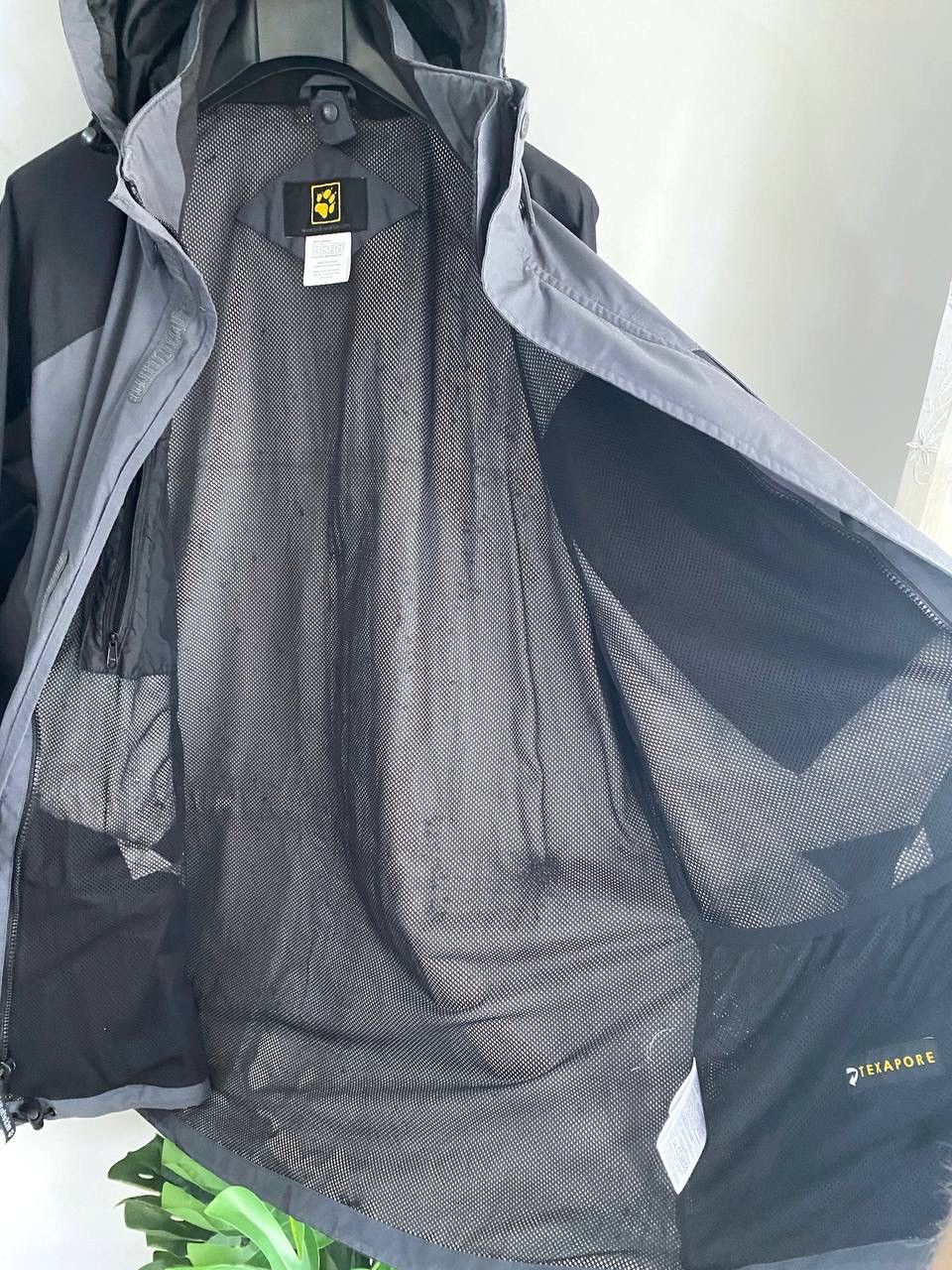 Jack Wolfskin Jack Wolfskin Texapore Men's Waterproof Hooded Jacket, XXXL Size US XXL / EU 58 / 5 - 12 Thumbnail